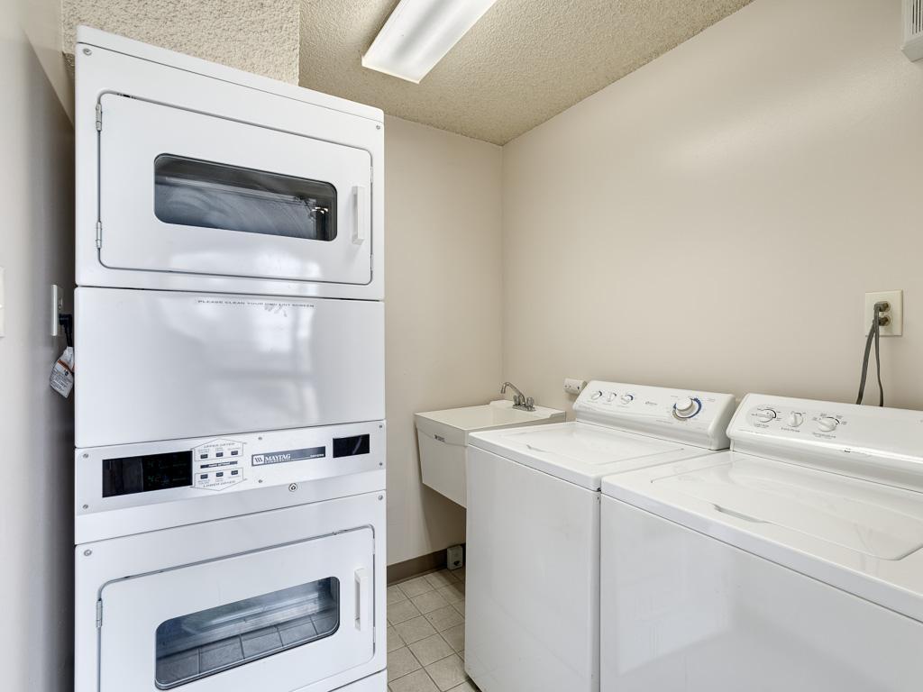 1225 Lasalle Avenue Unit: 1201