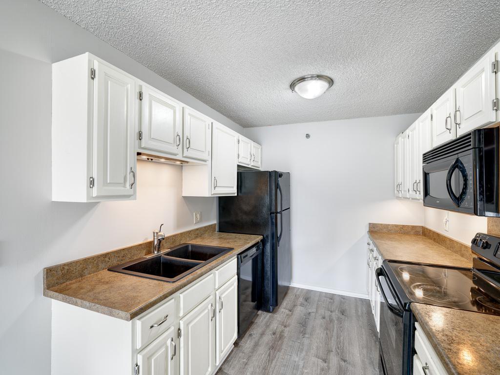 1225 Lasalle Avenue Unit: 1201