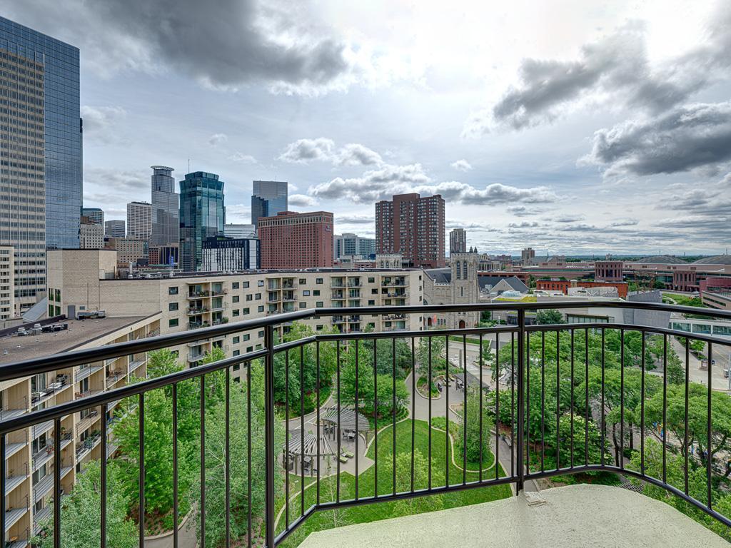 1225 Lasalle Avenue Unit: 1201