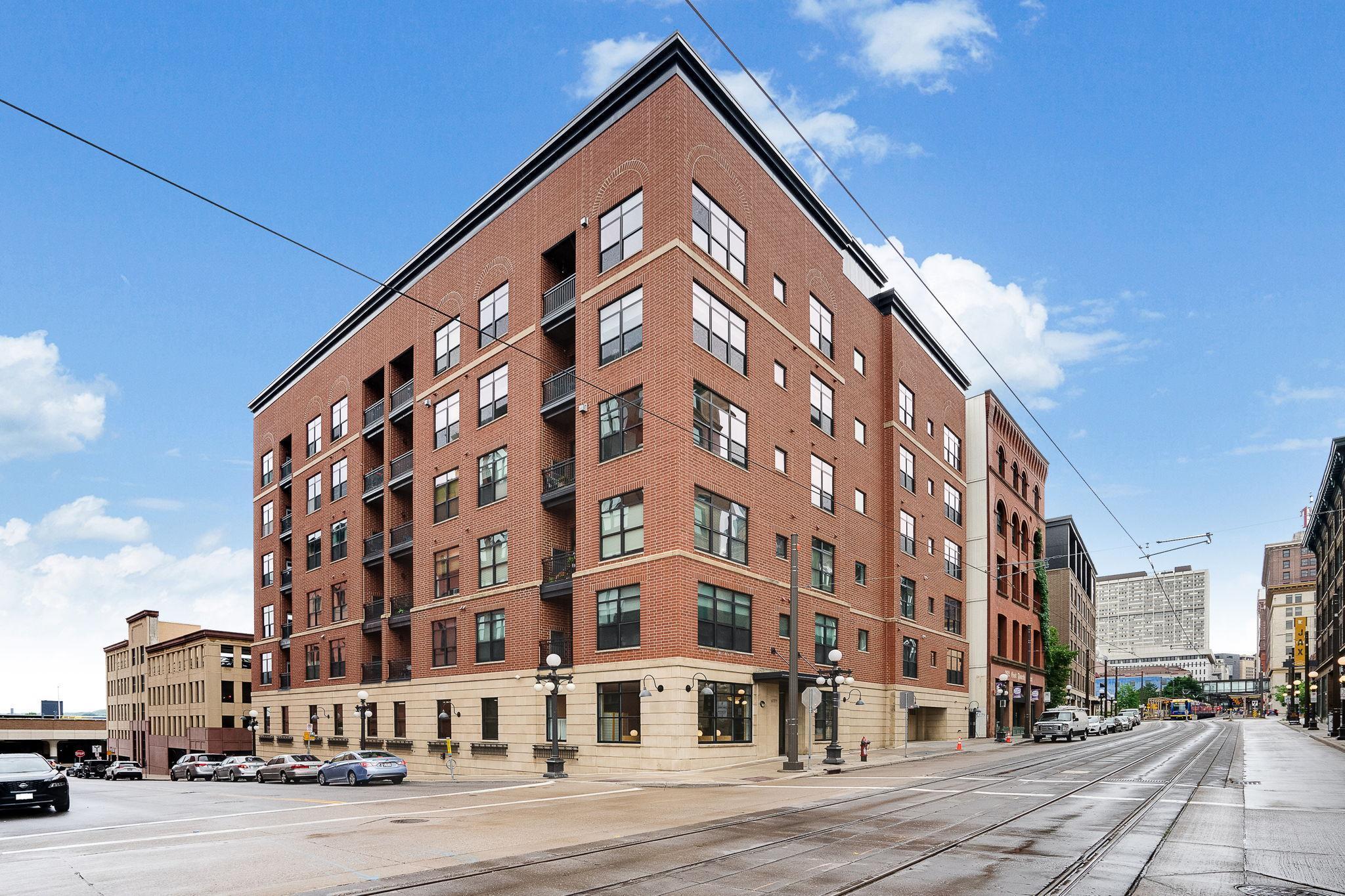 270 4th Street E Unit: 101