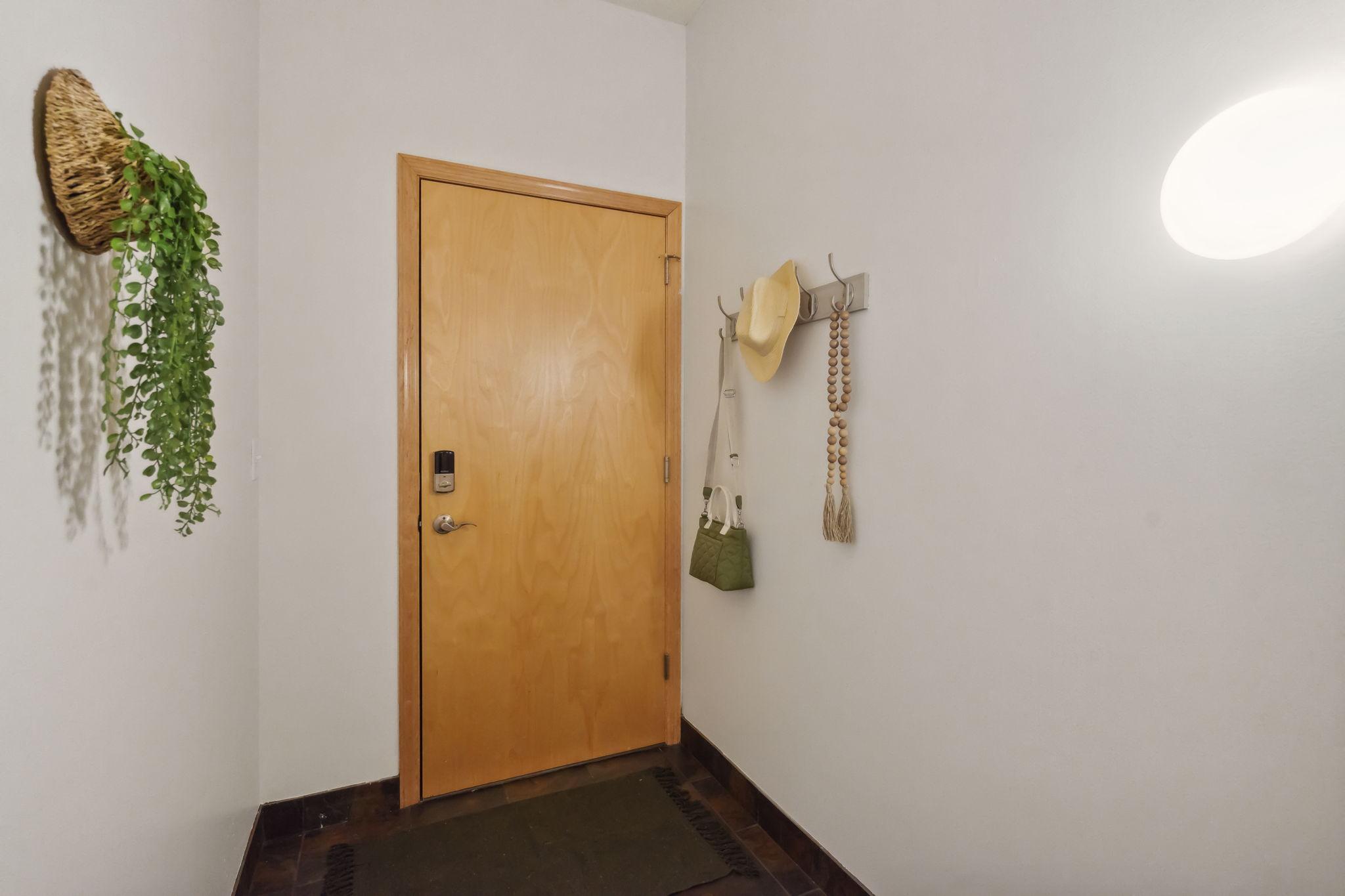 270 4th Street E Unit: 101