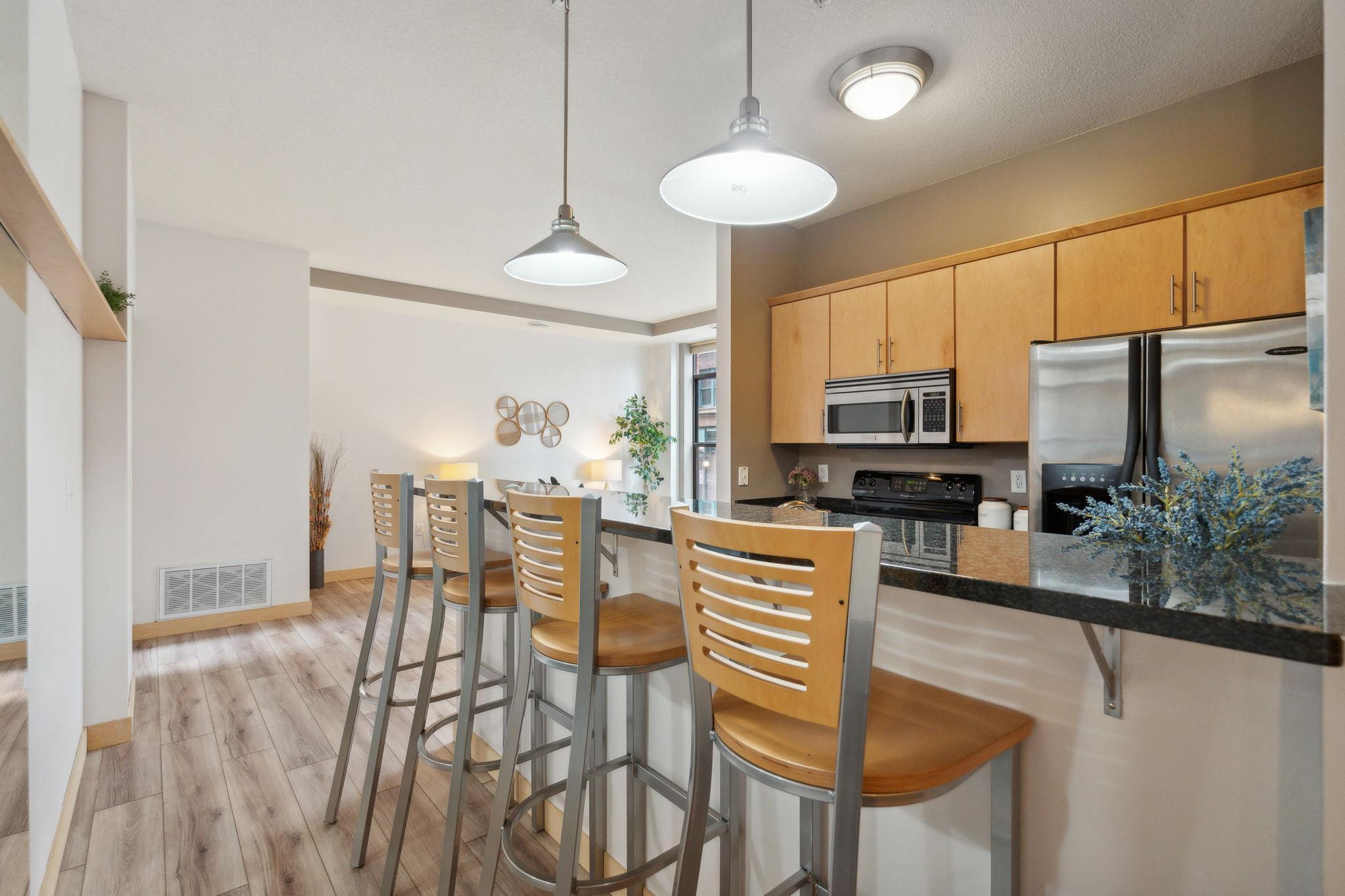 270 4th Street E Unit: 101