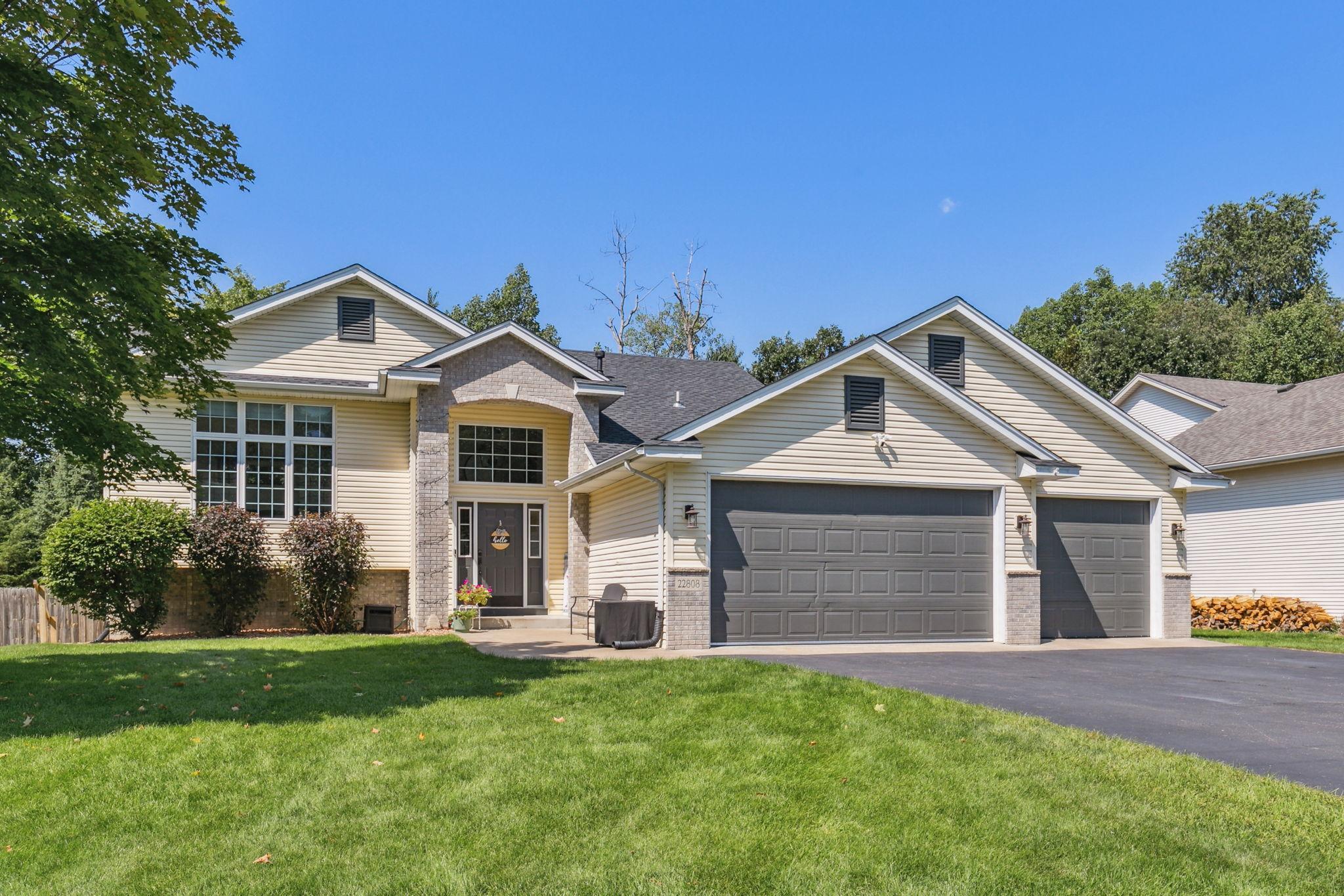 22808 Poppy Street NW