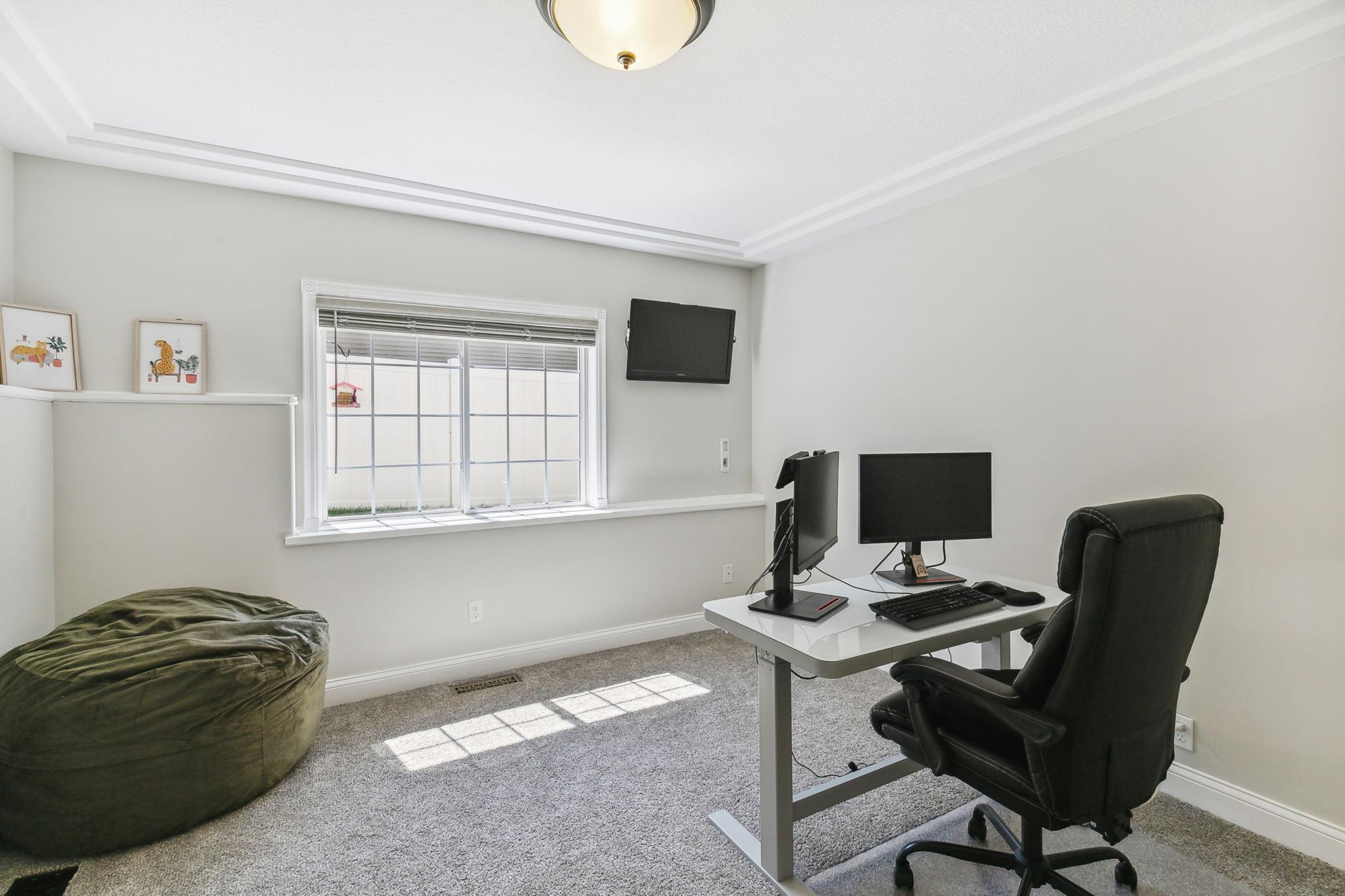 22808 Poppy Street NW