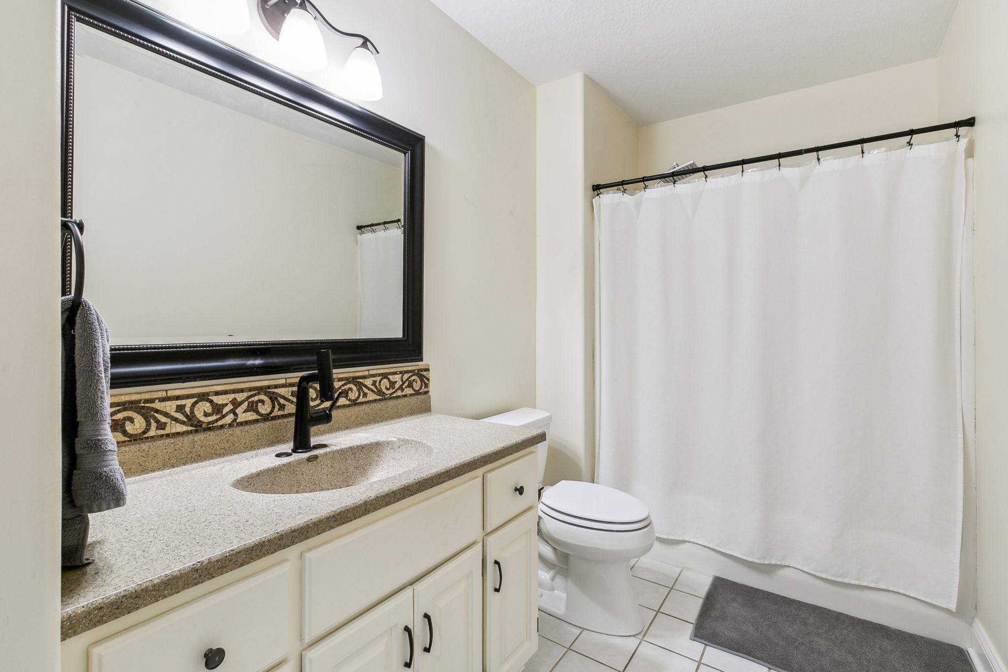 22808 Poppy Street NW