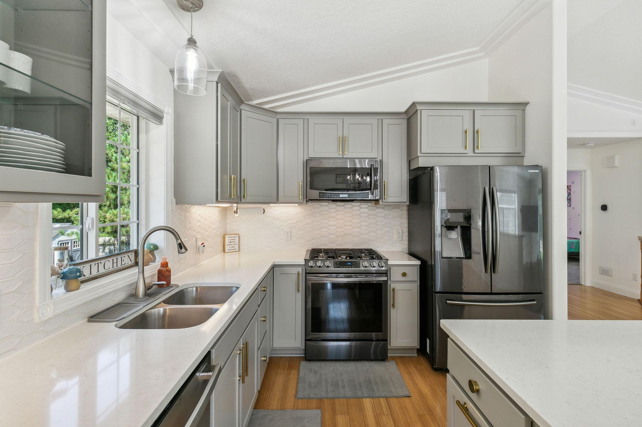 22808 Poppy Street NW