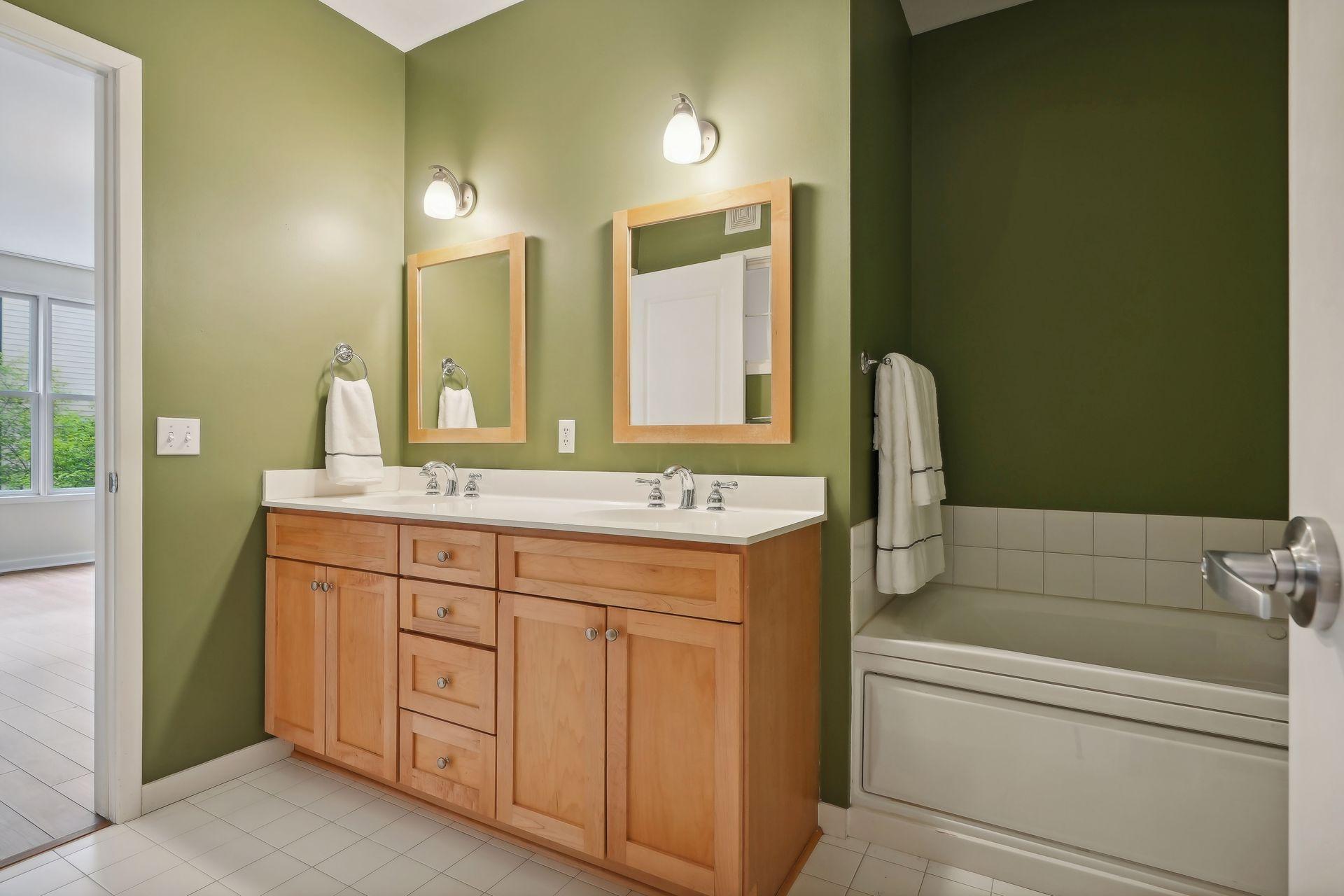 209 8th Street E Unit: 107