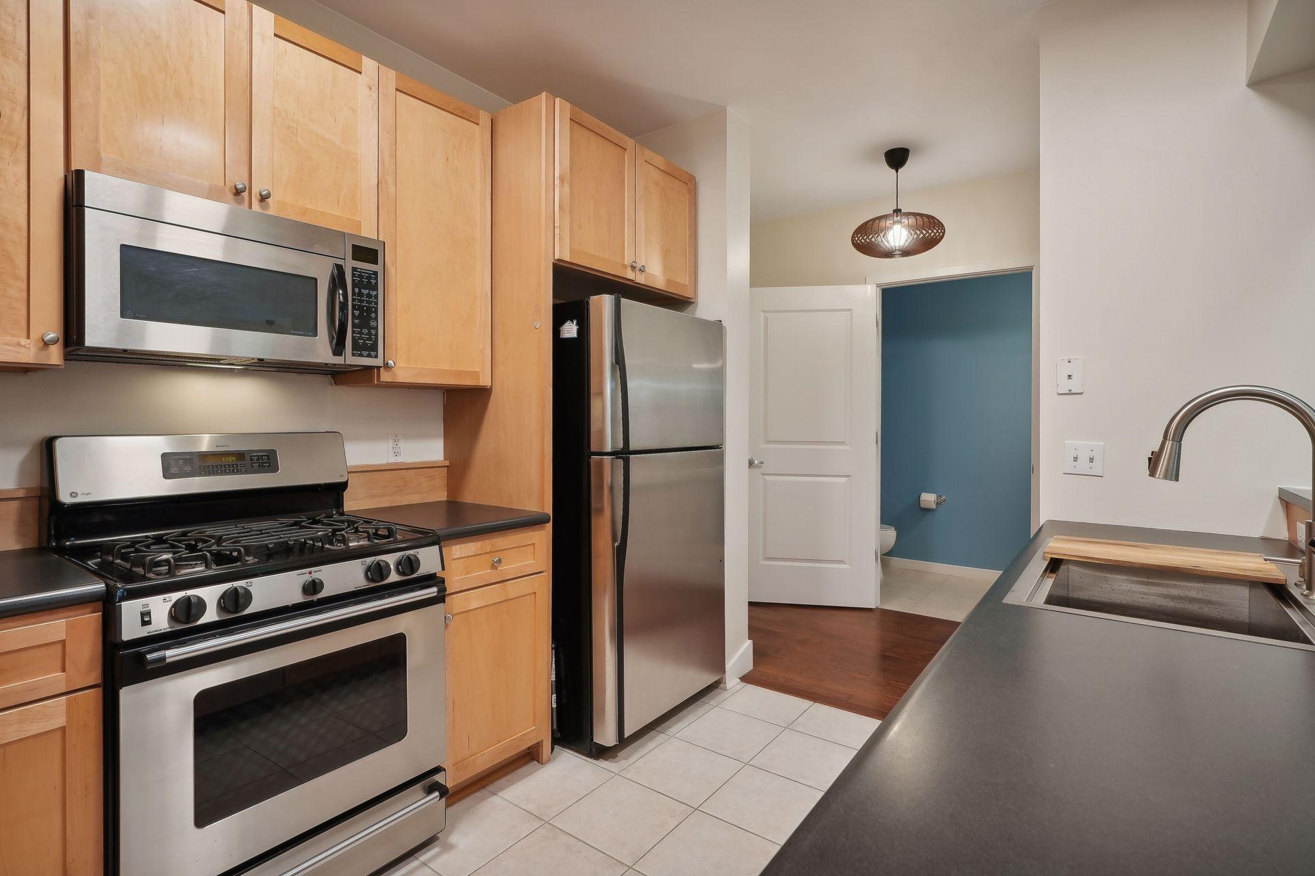 209 8th Street E Unit: 107