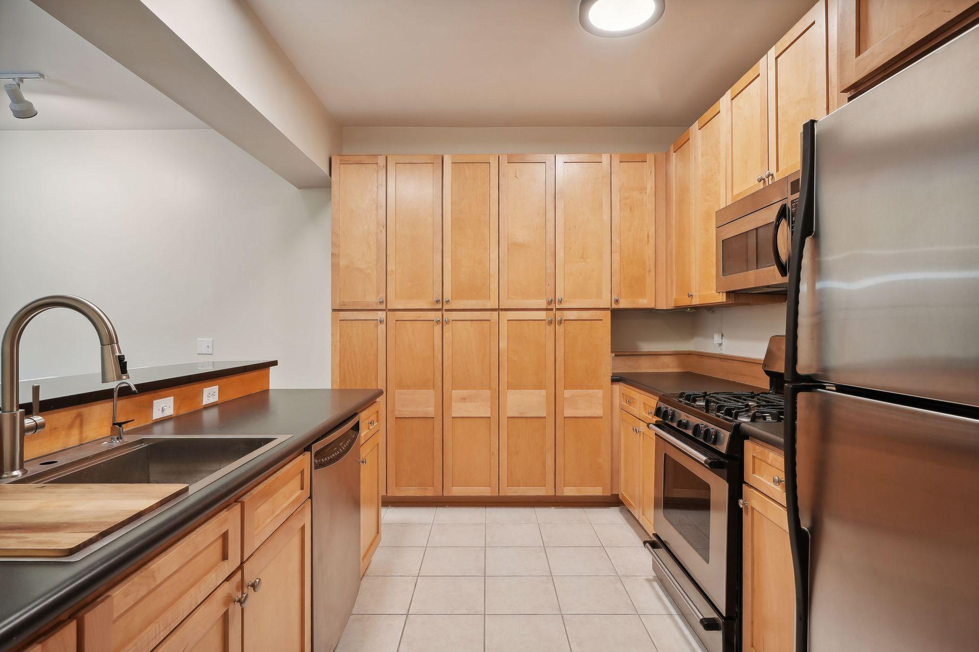 209 8th Street E Unit: 107