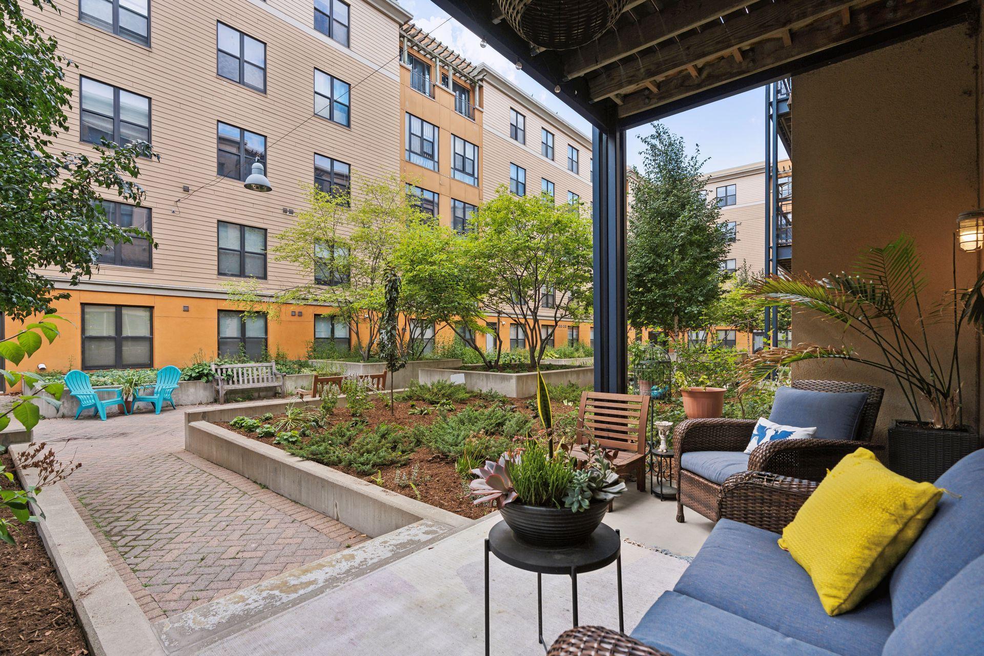 209 8th Street E Unit: 107