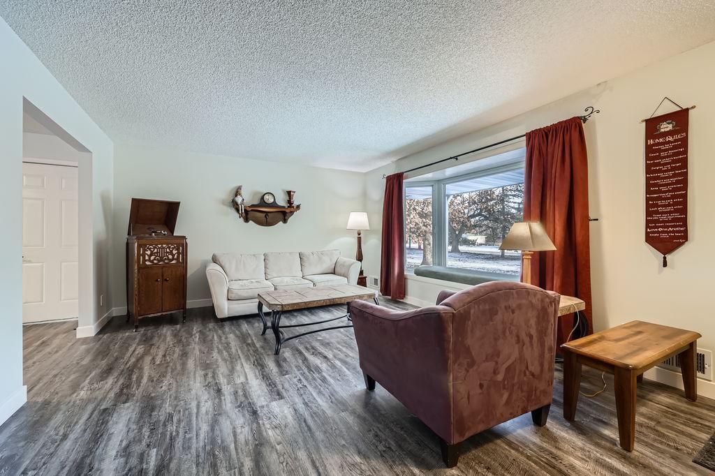 24430 Riverbank Lane NW