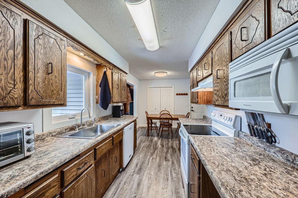 24430 Riverbank Lane NW