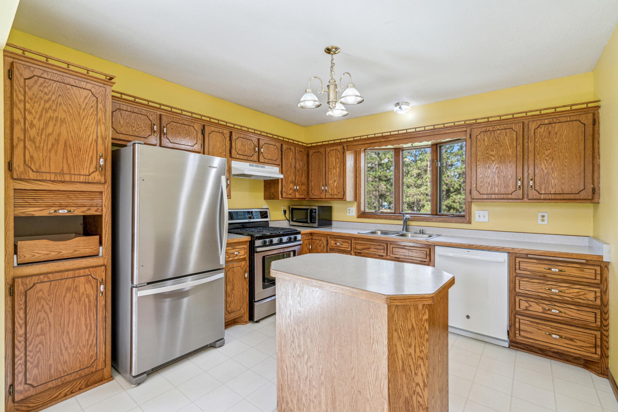 23955 Erkium Street NW