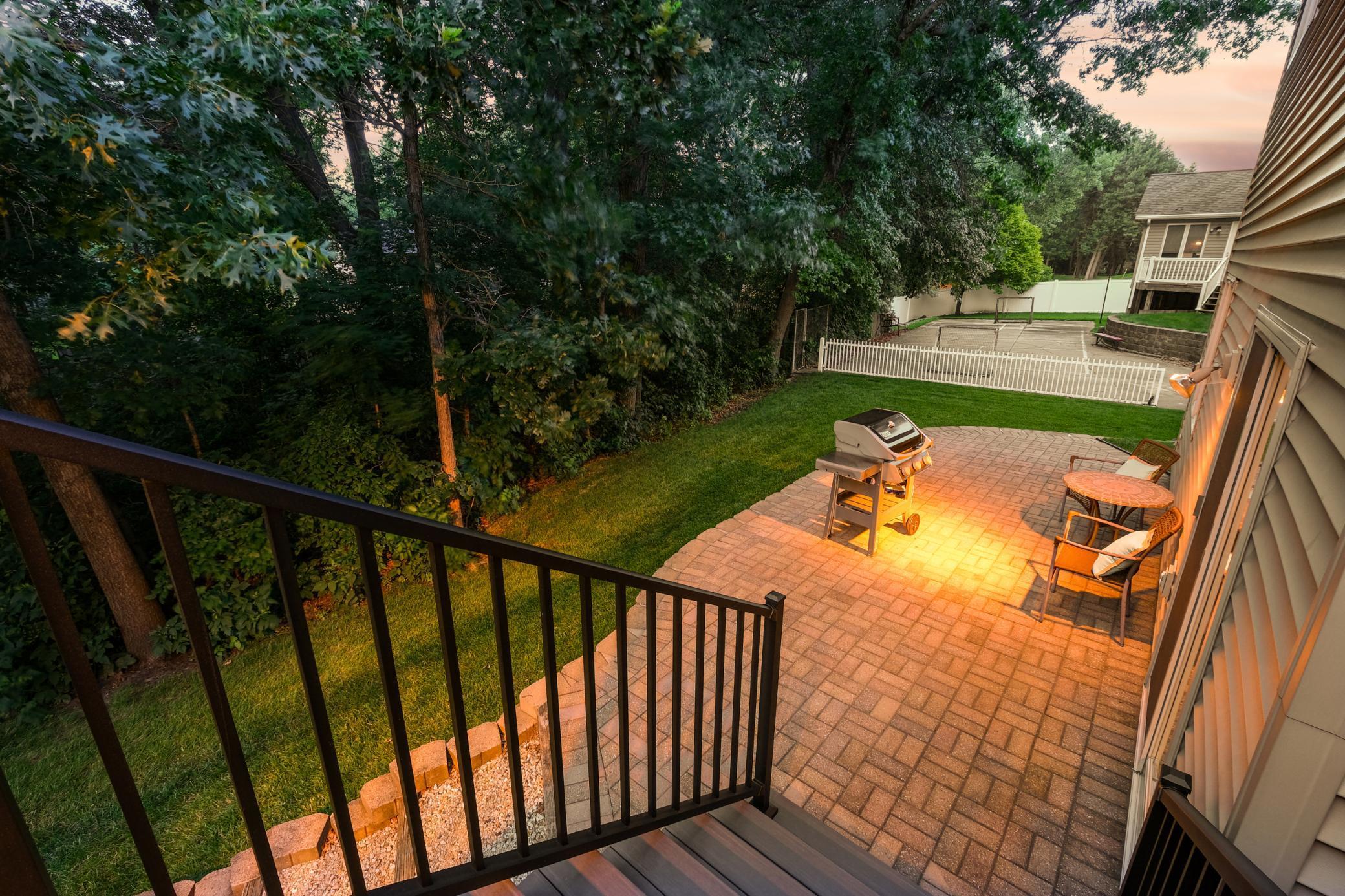 547 Hawthorn Road