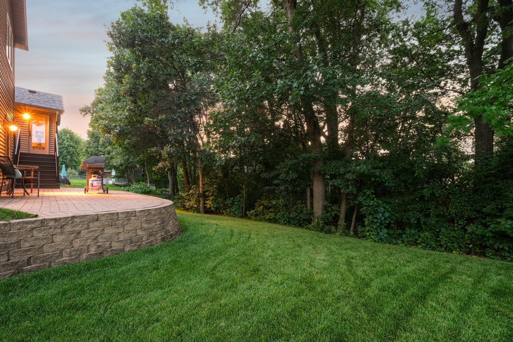 547 Hawthorn Road