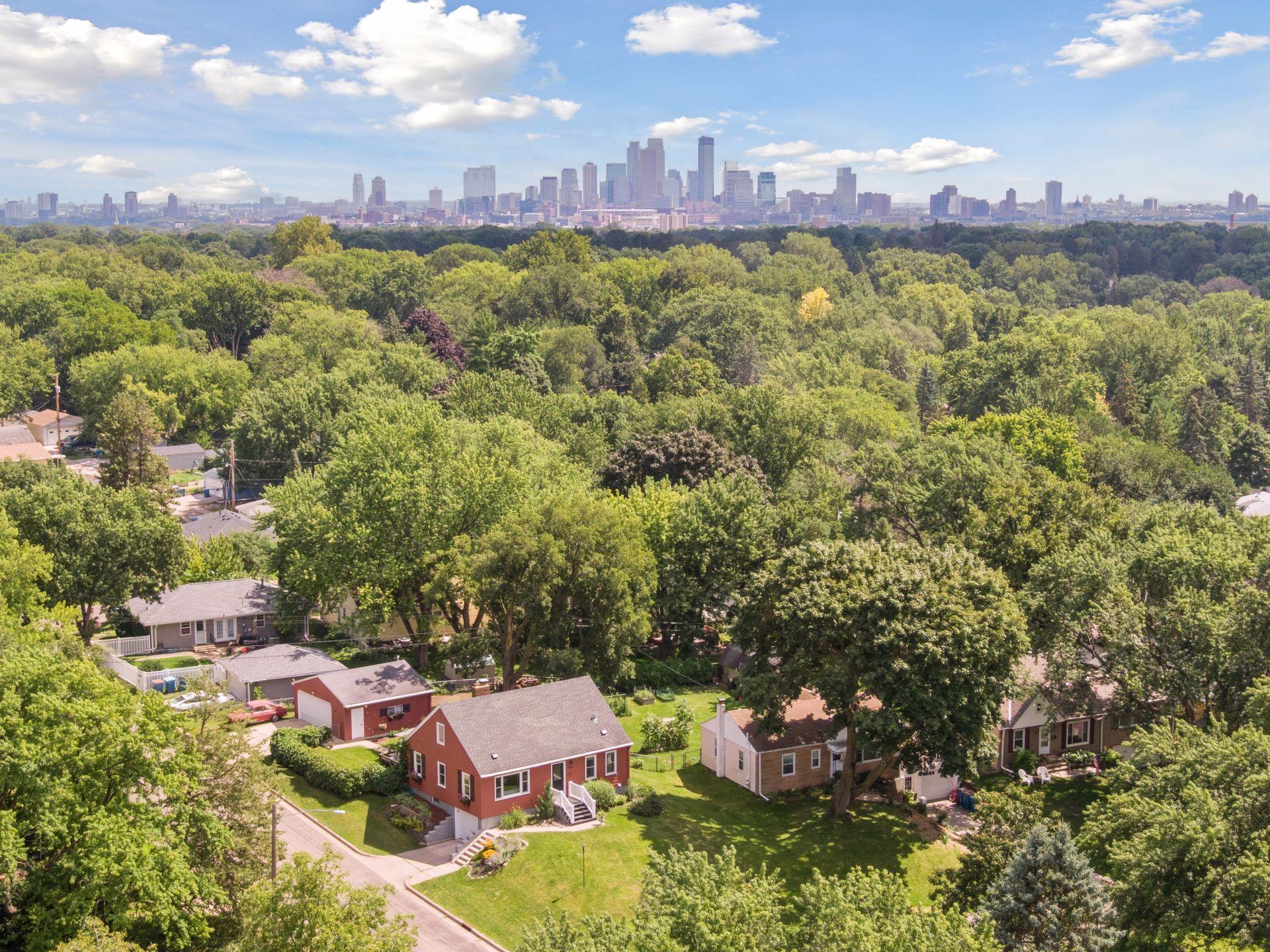 2622 Parkview Boulevard