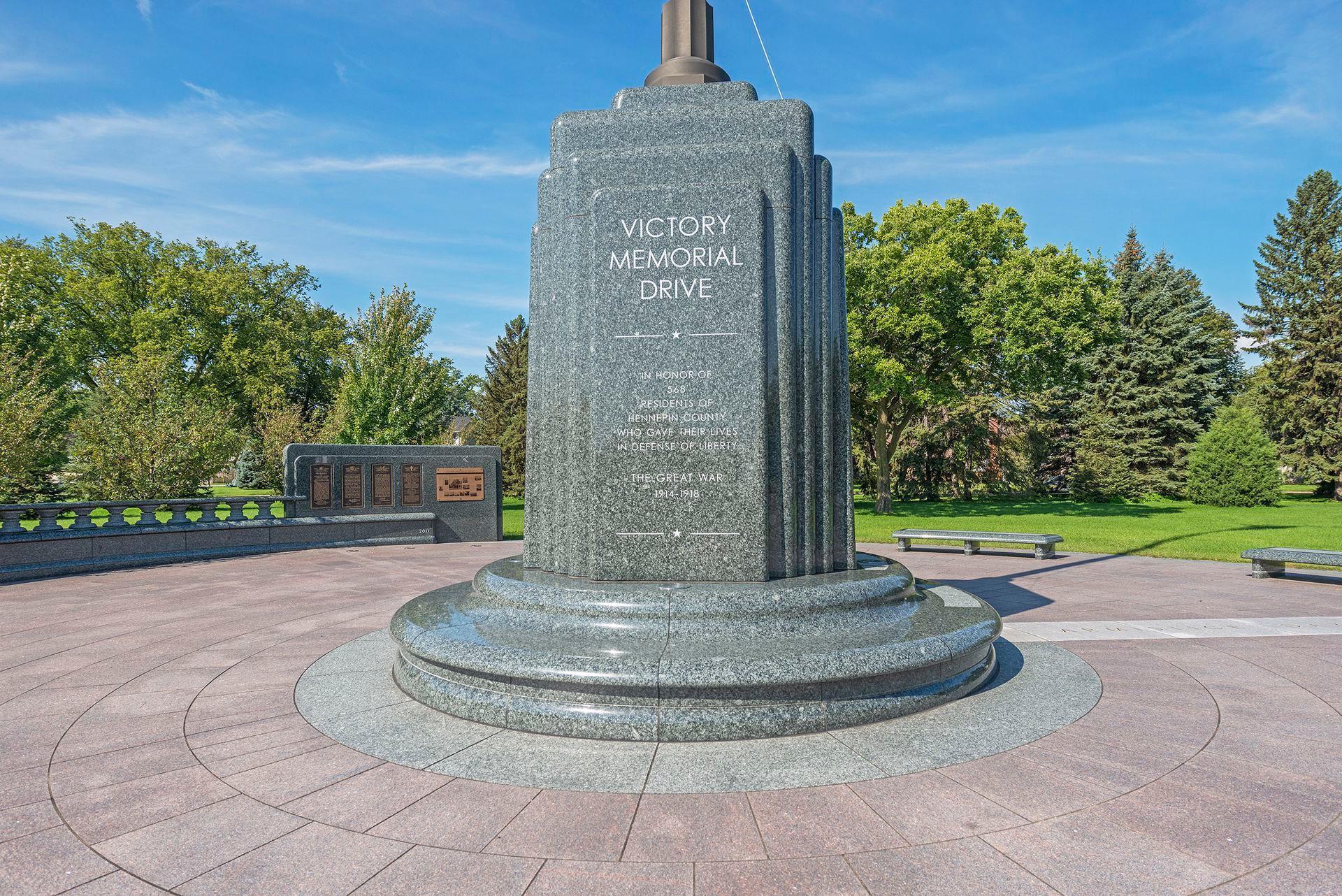 2622 Parkview Boulevard