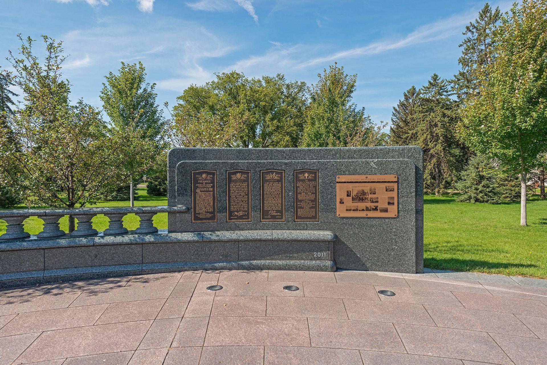 2622 Parkview Boulevard