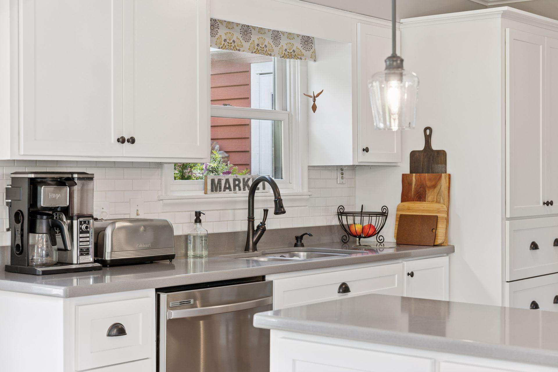 2622 Parkview Boulevard