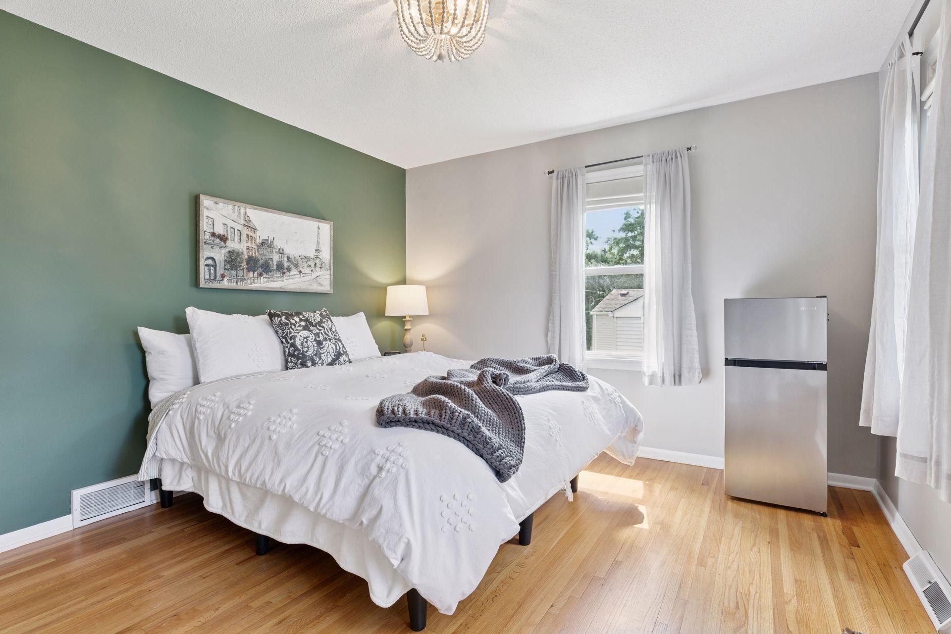 2622 Parkview Boulevard