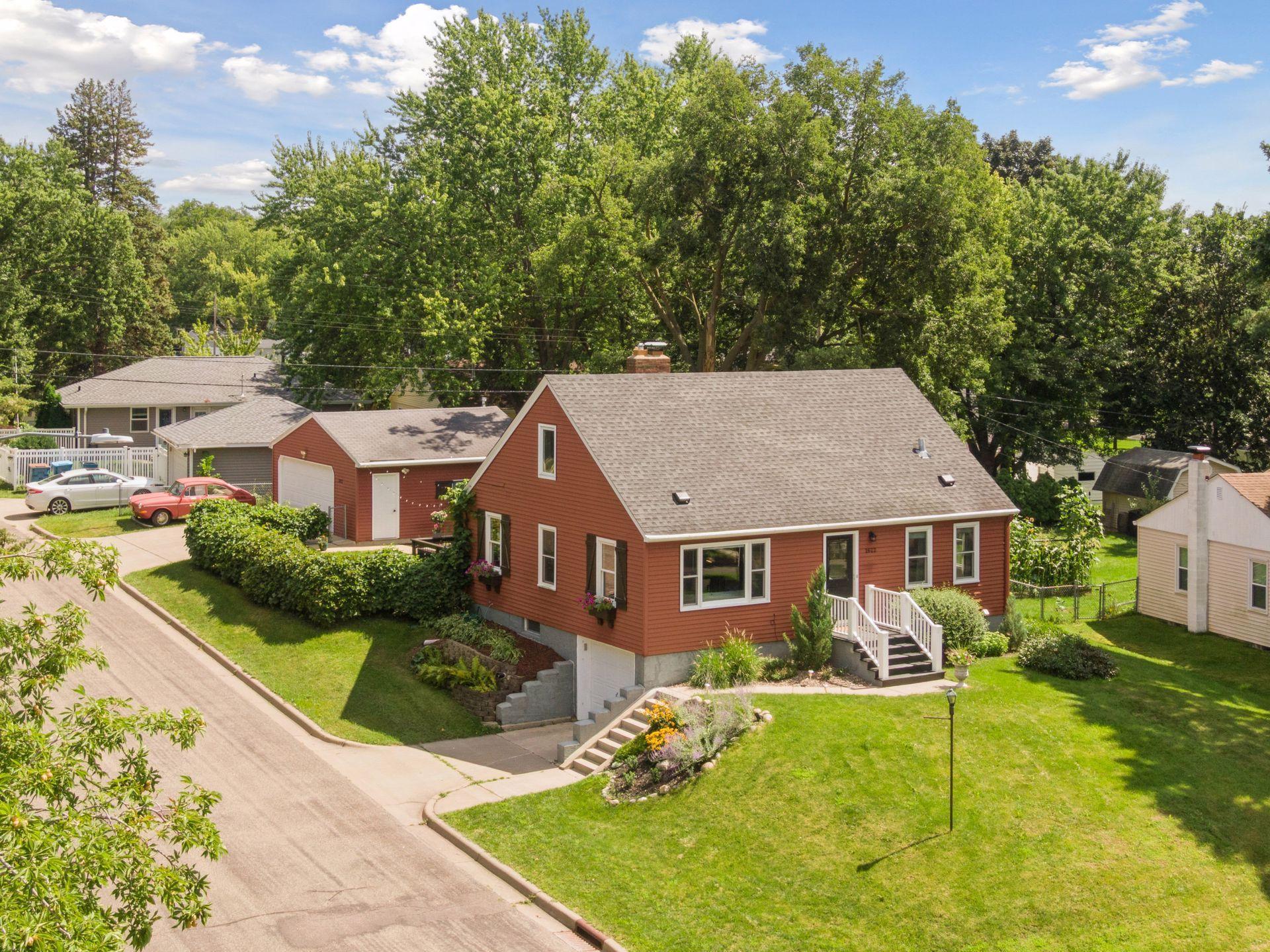 2622 Parkview Boulevard