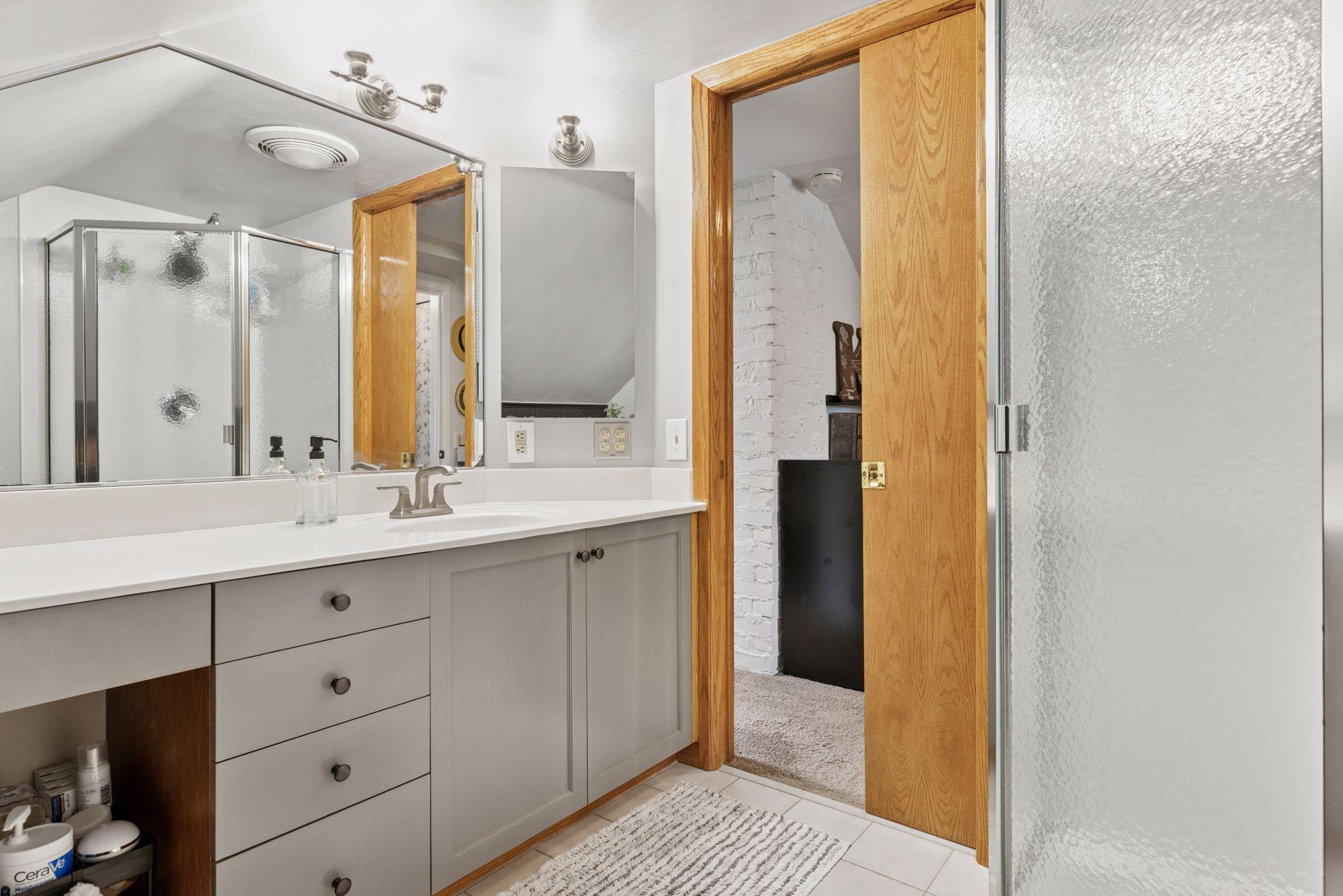 2622 Parkview Boulevard