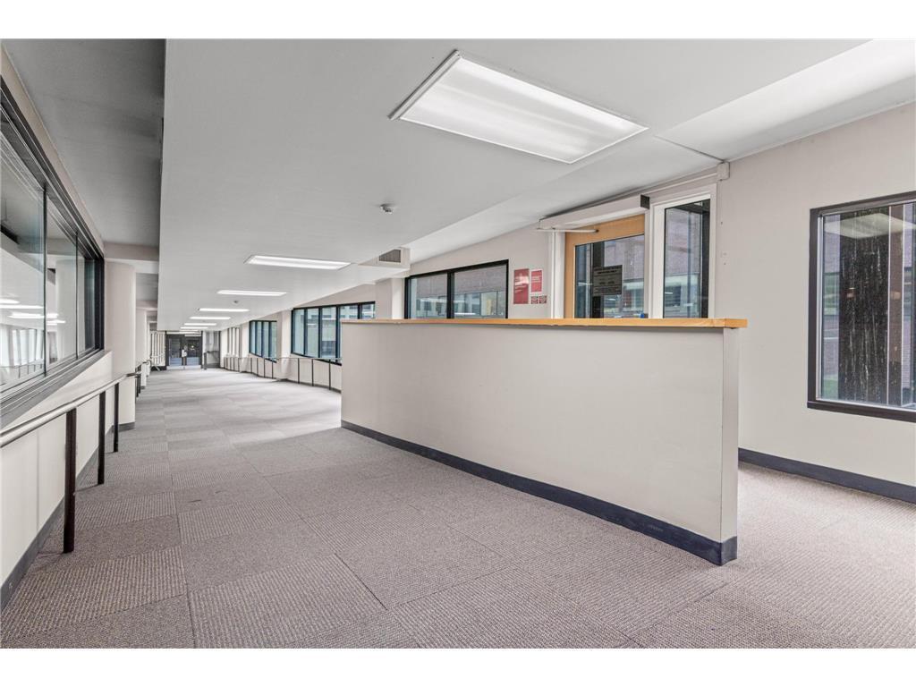 66 9th Street E Unit: 1605