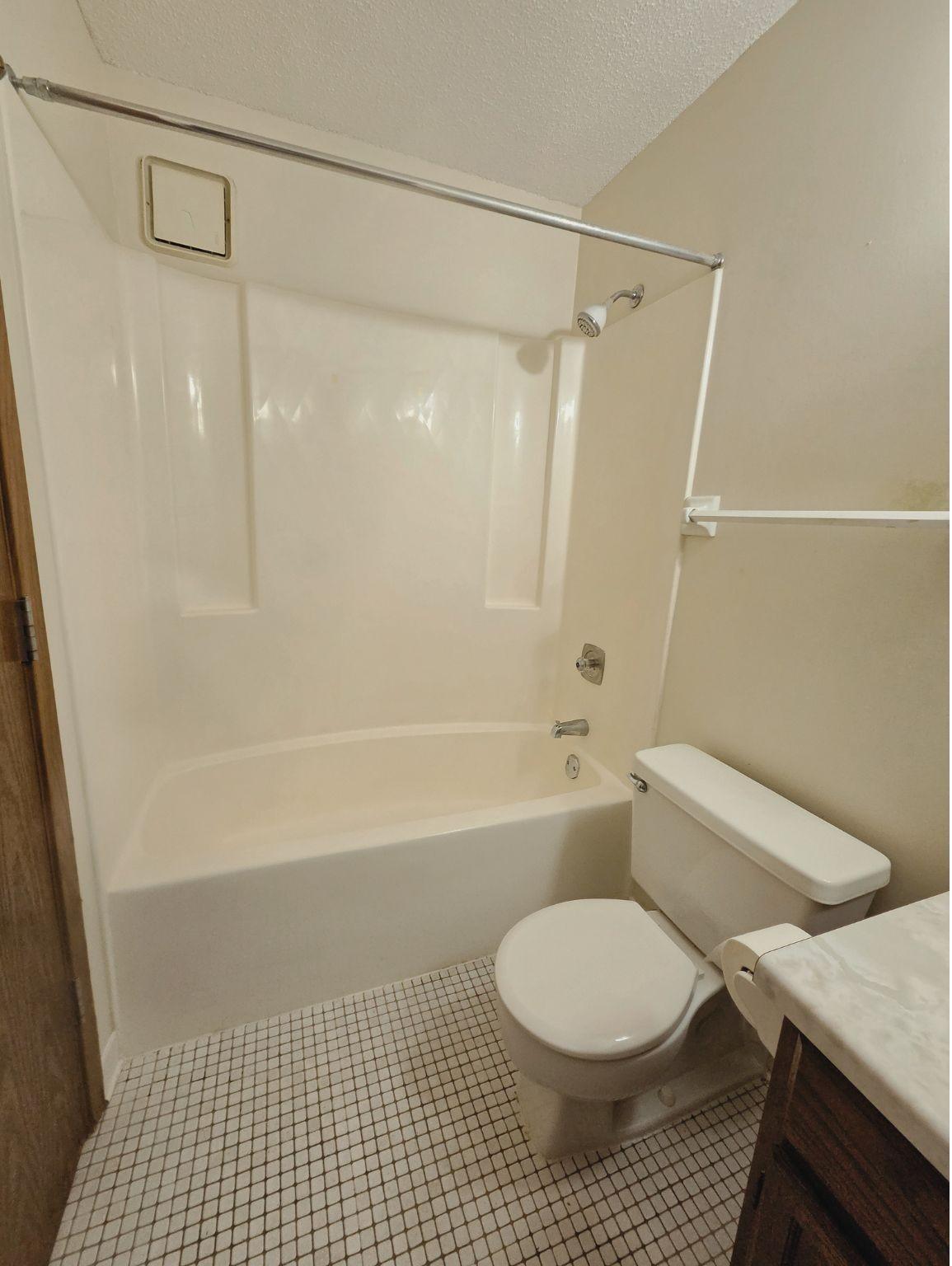66 9th Street E Unit: 1605
