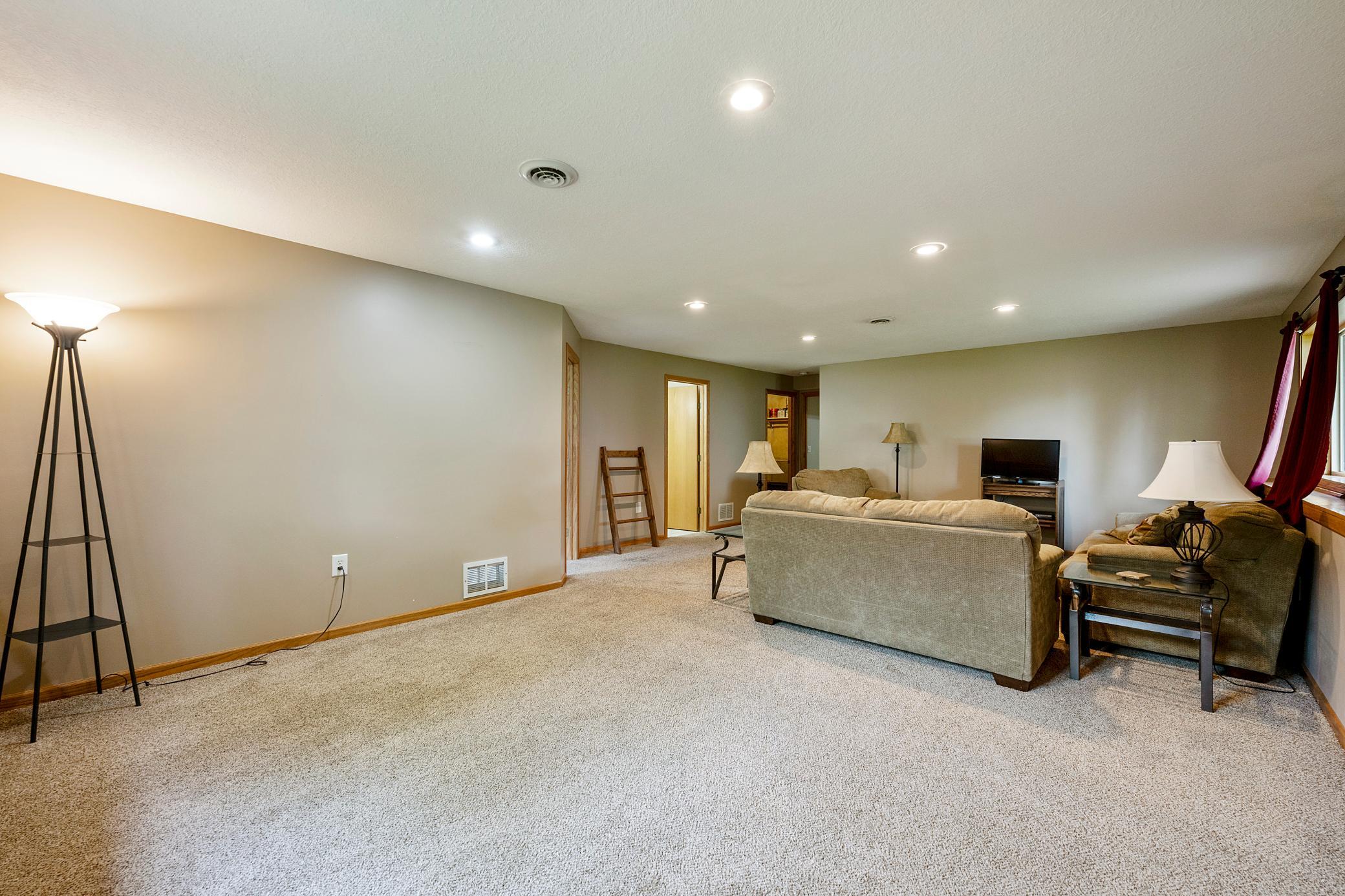 1414 3rd Street S
