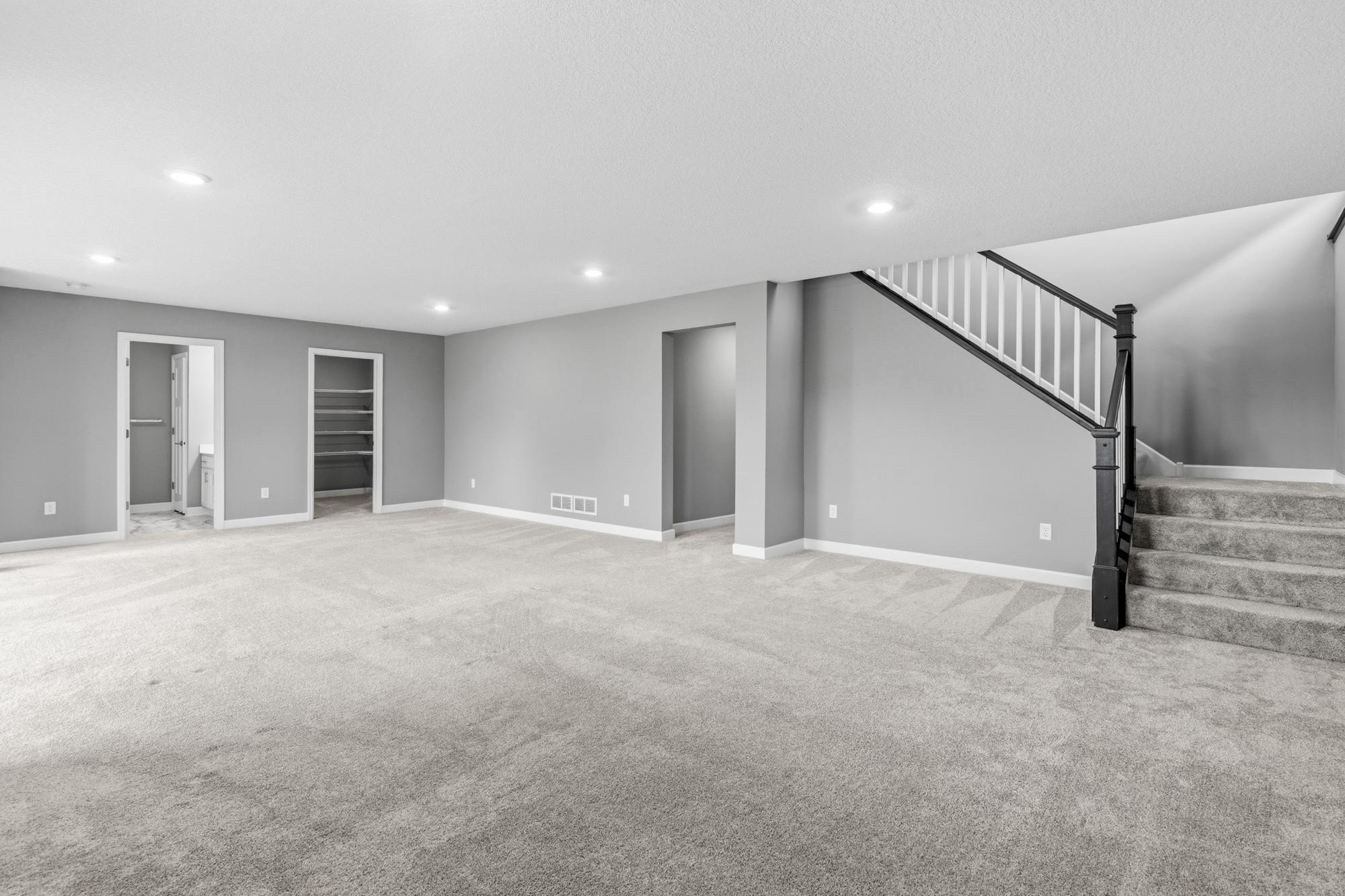 7380 Forest Lane