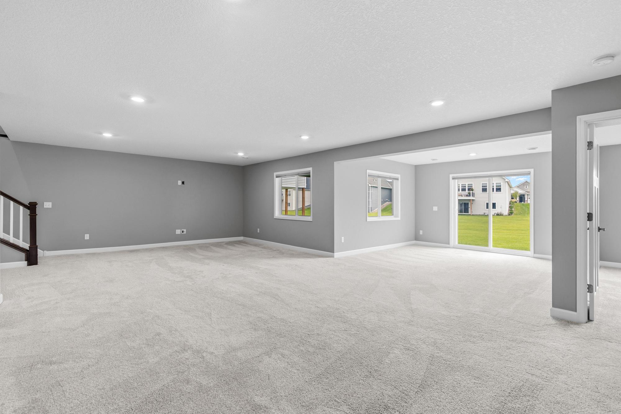 7380 Forest Lane