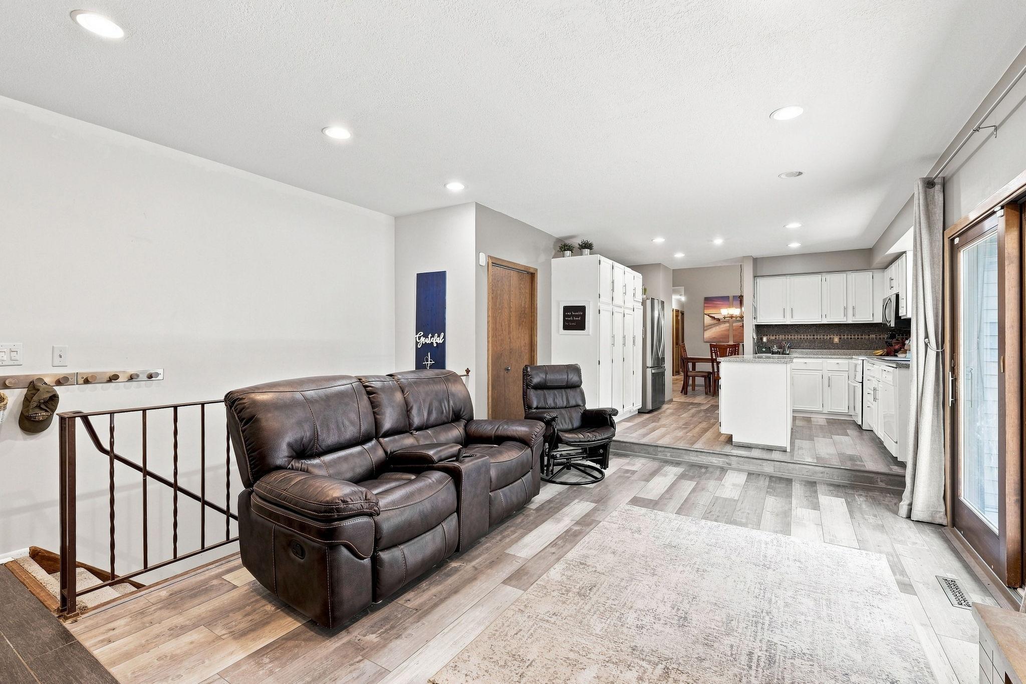 6649 Buckingham Road