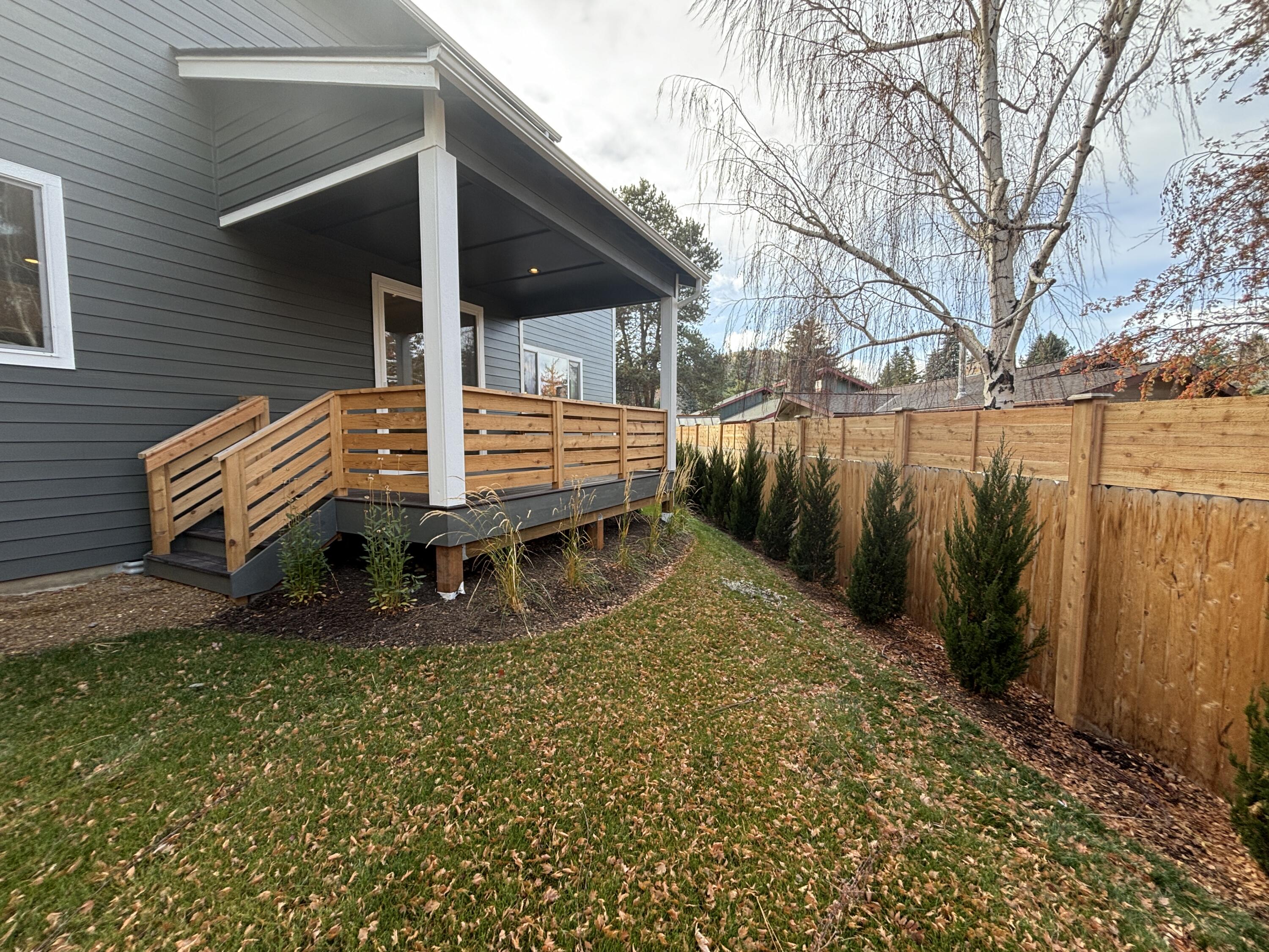 1885 NE Neveah Lane, Lot 5