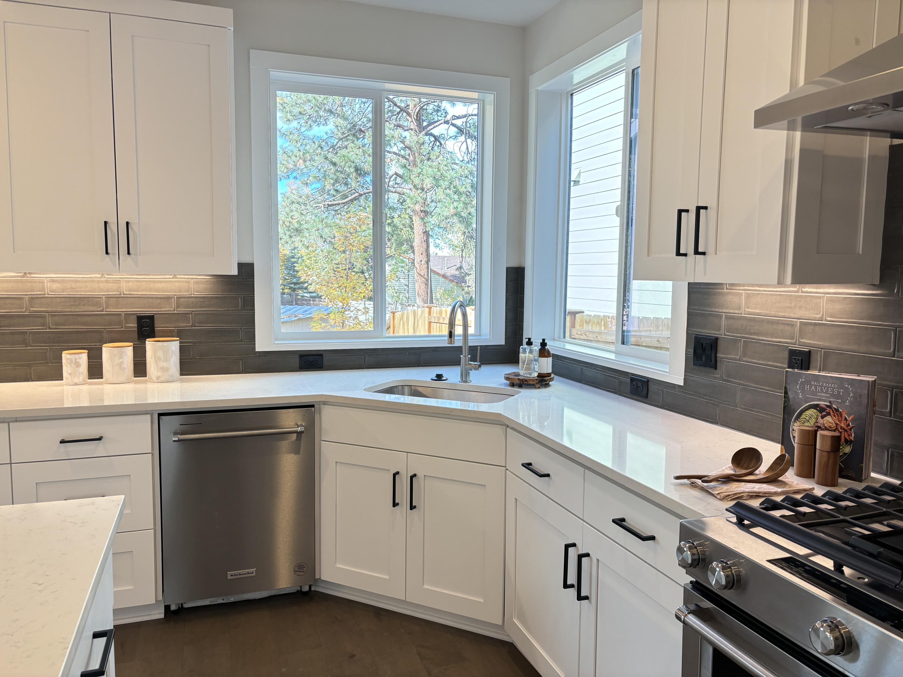 1885 NE Neveah Lane, Lot 5