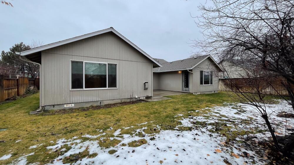 2150 NW Poplar Avenue