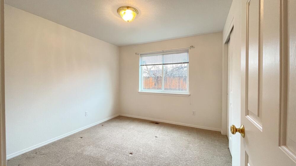 2150 NW Poplar Avenue
