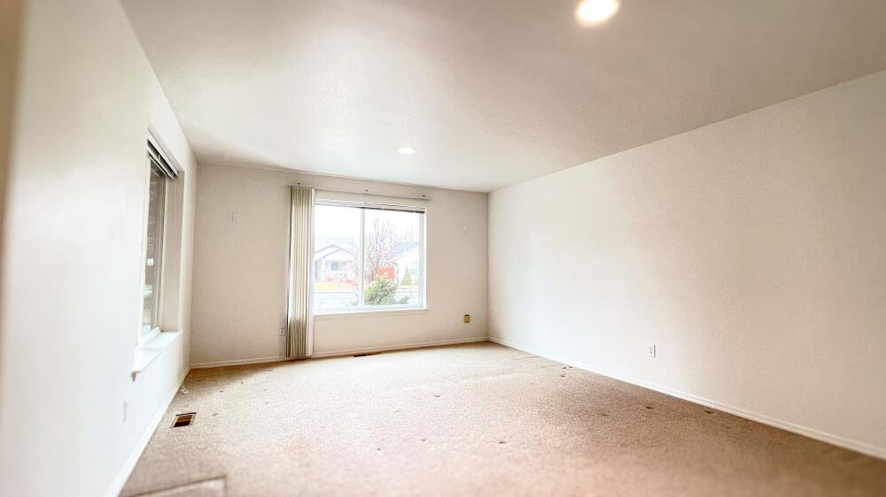 2150 NW Poplar Avenue