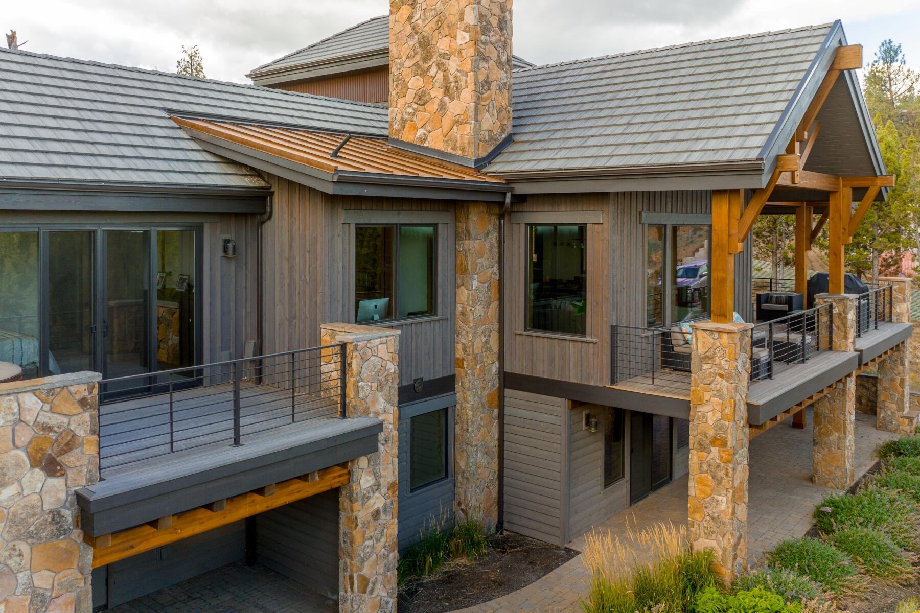 1572 NW Wild Rye Circle