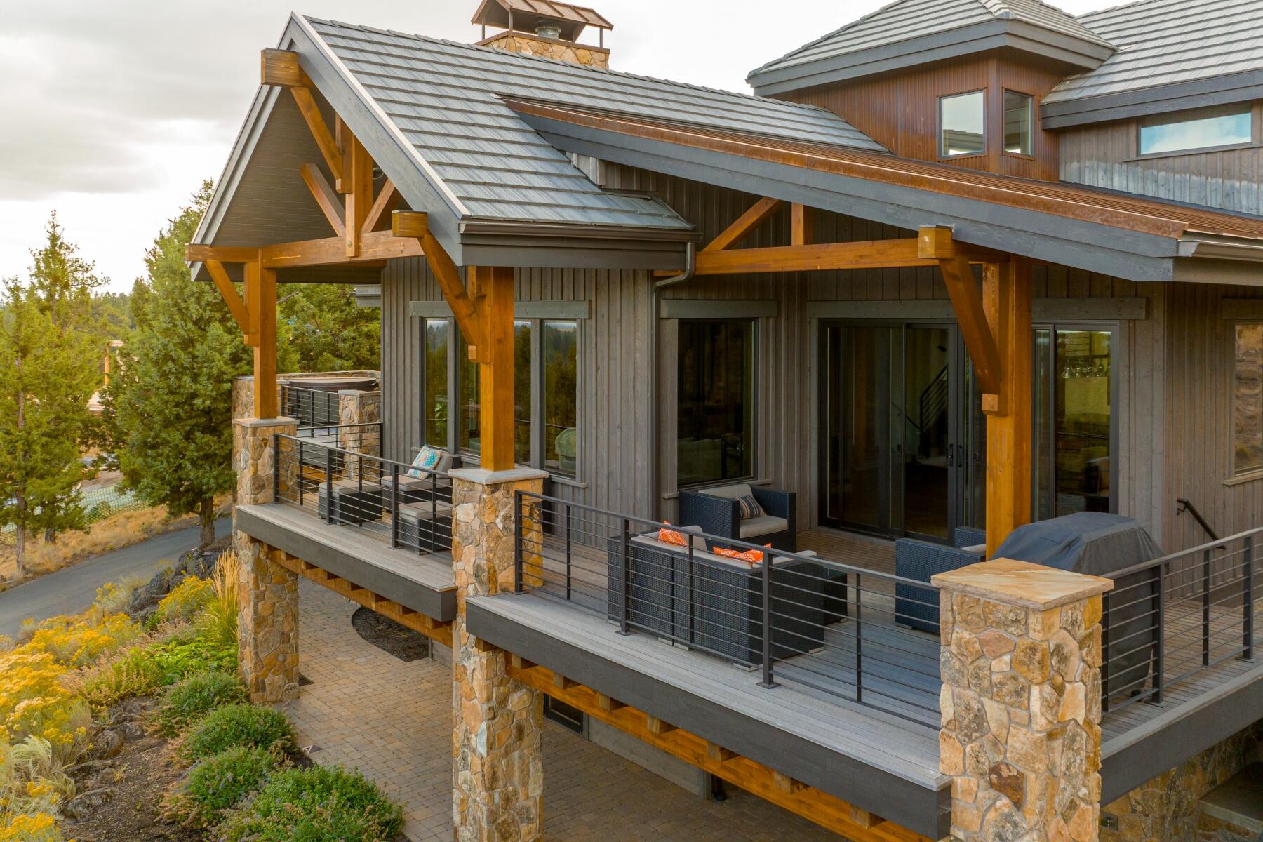 1572 NW Wild Rye Circle