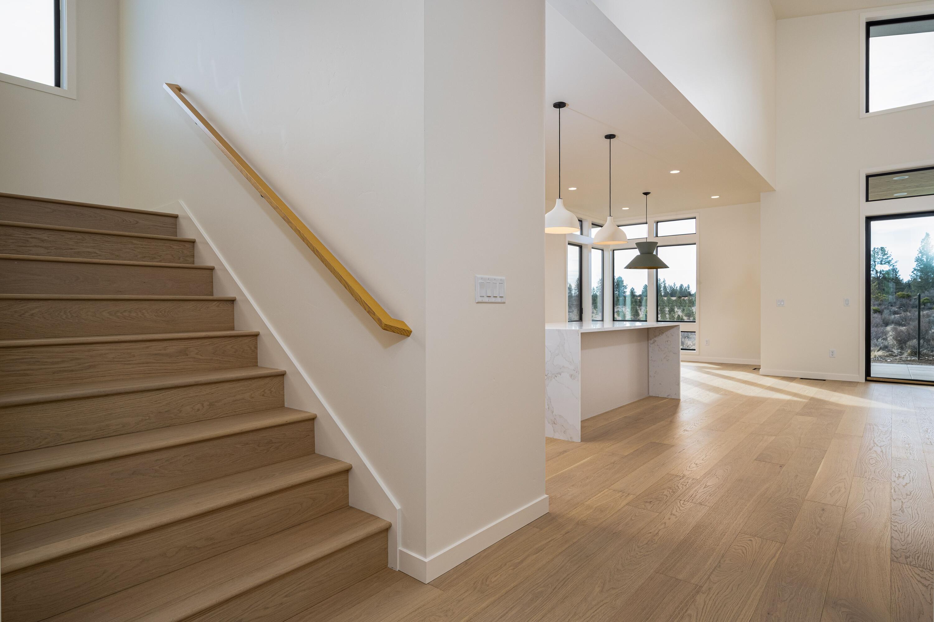 1255 NW Stanhope Way