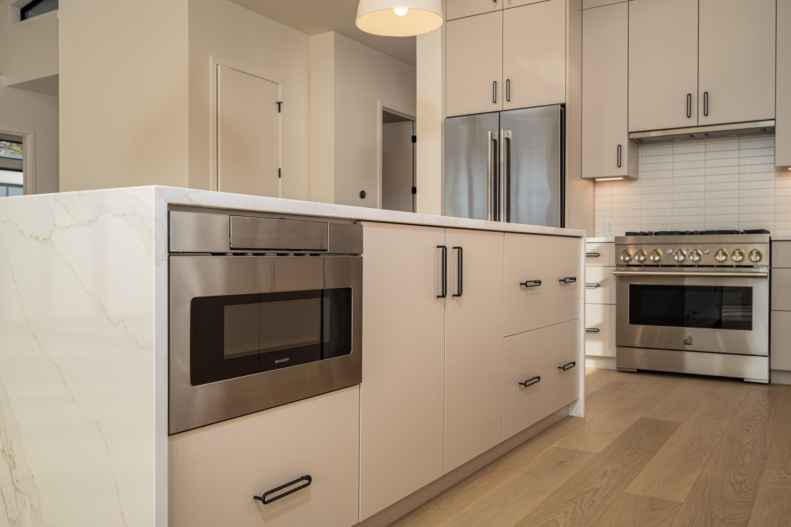 1255 NW Stanhope Way