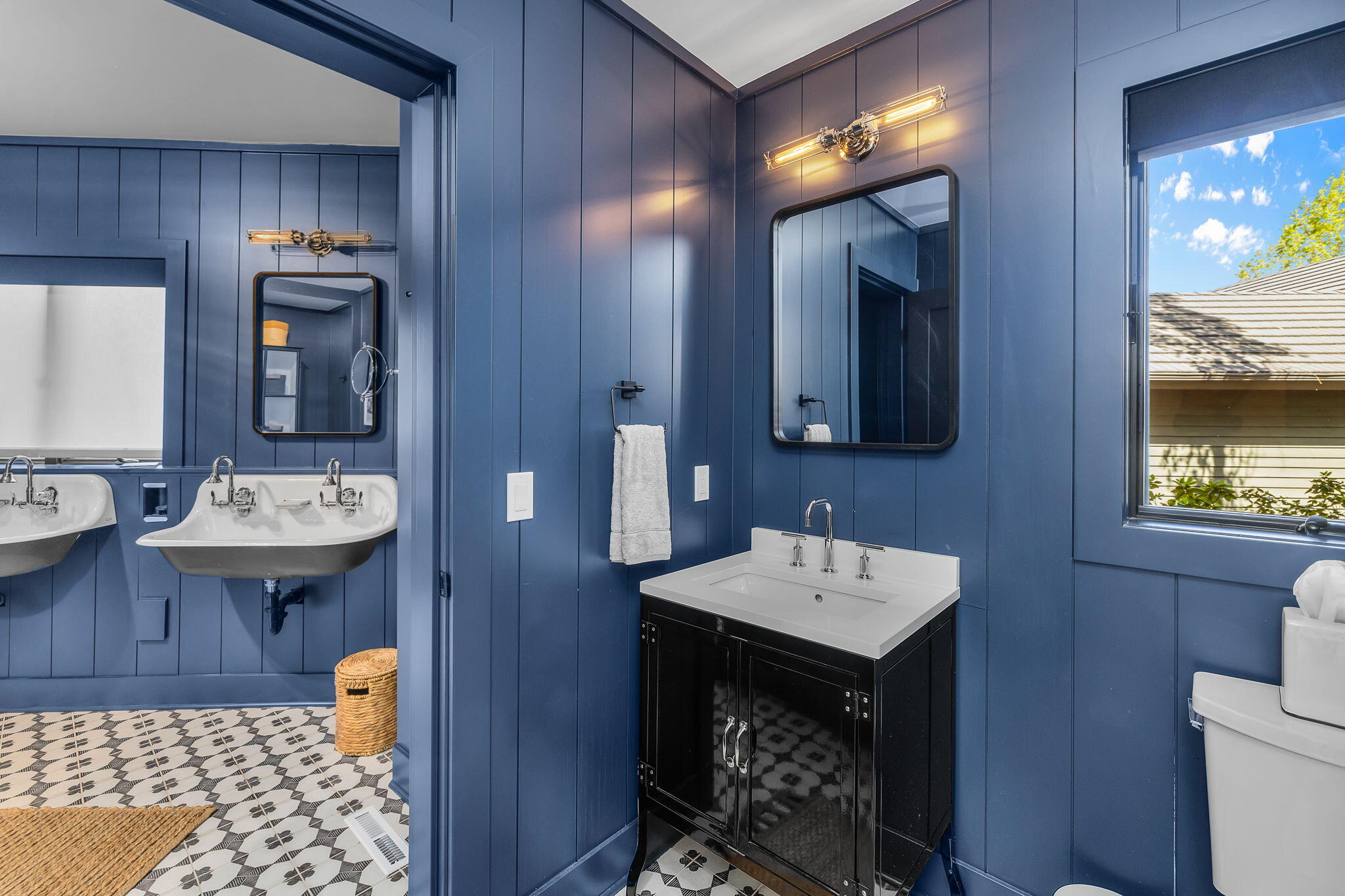 19239 Green Lakes Loop