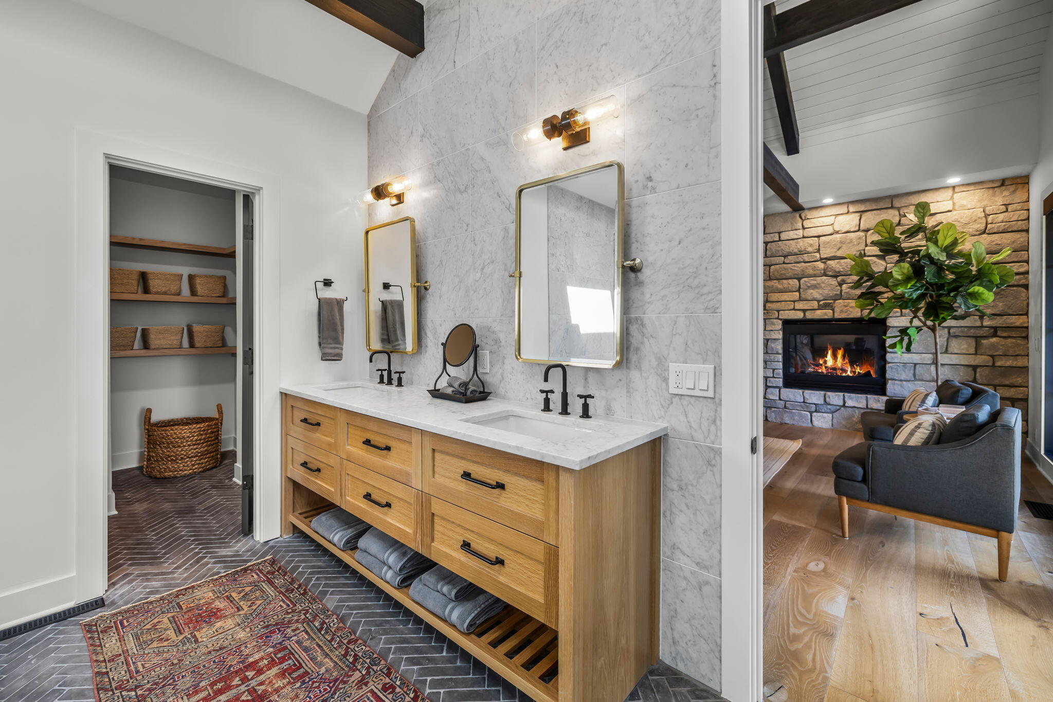 19239 Green Lakes Loop