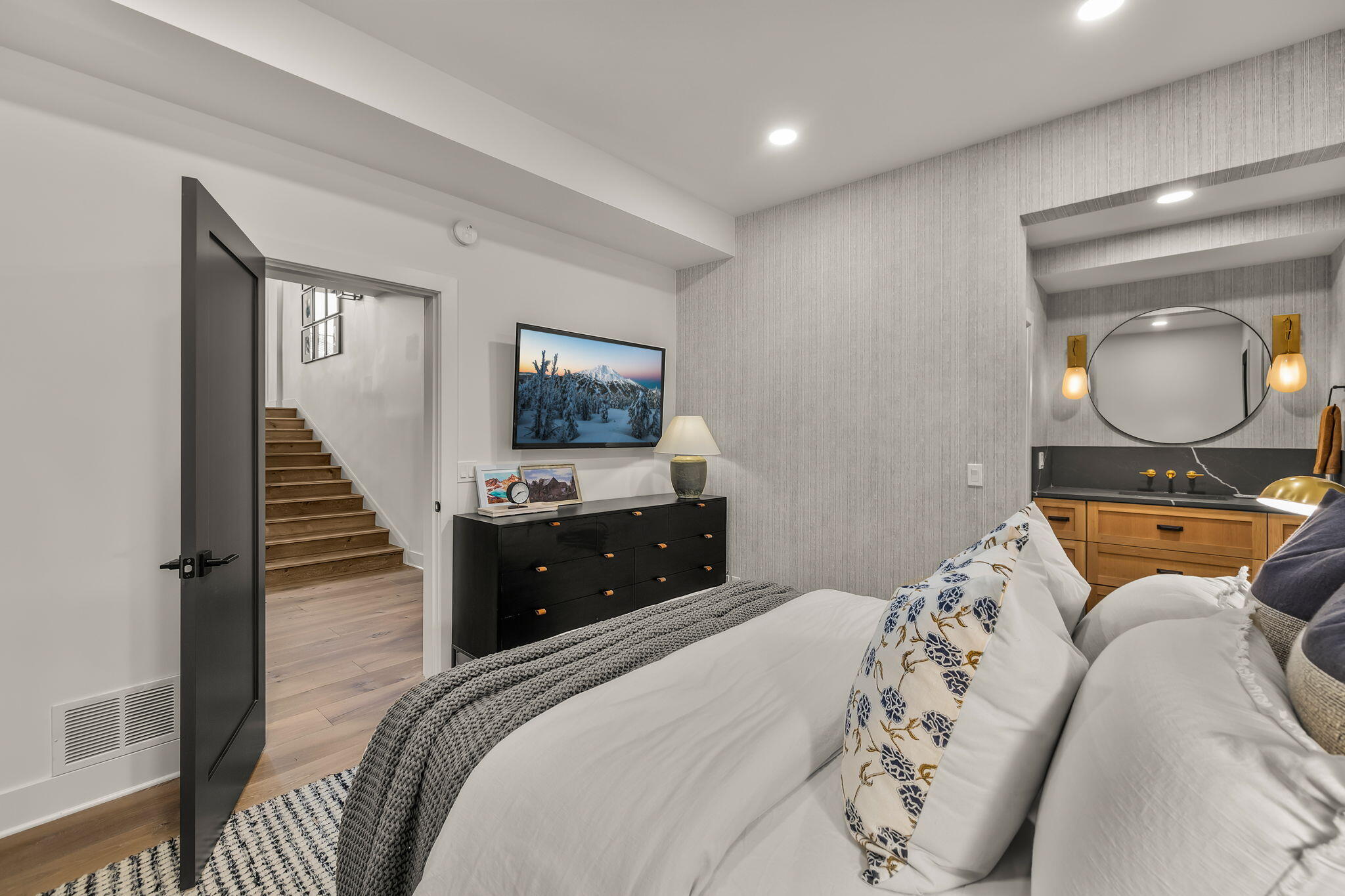 19239 Green Lakes Loop