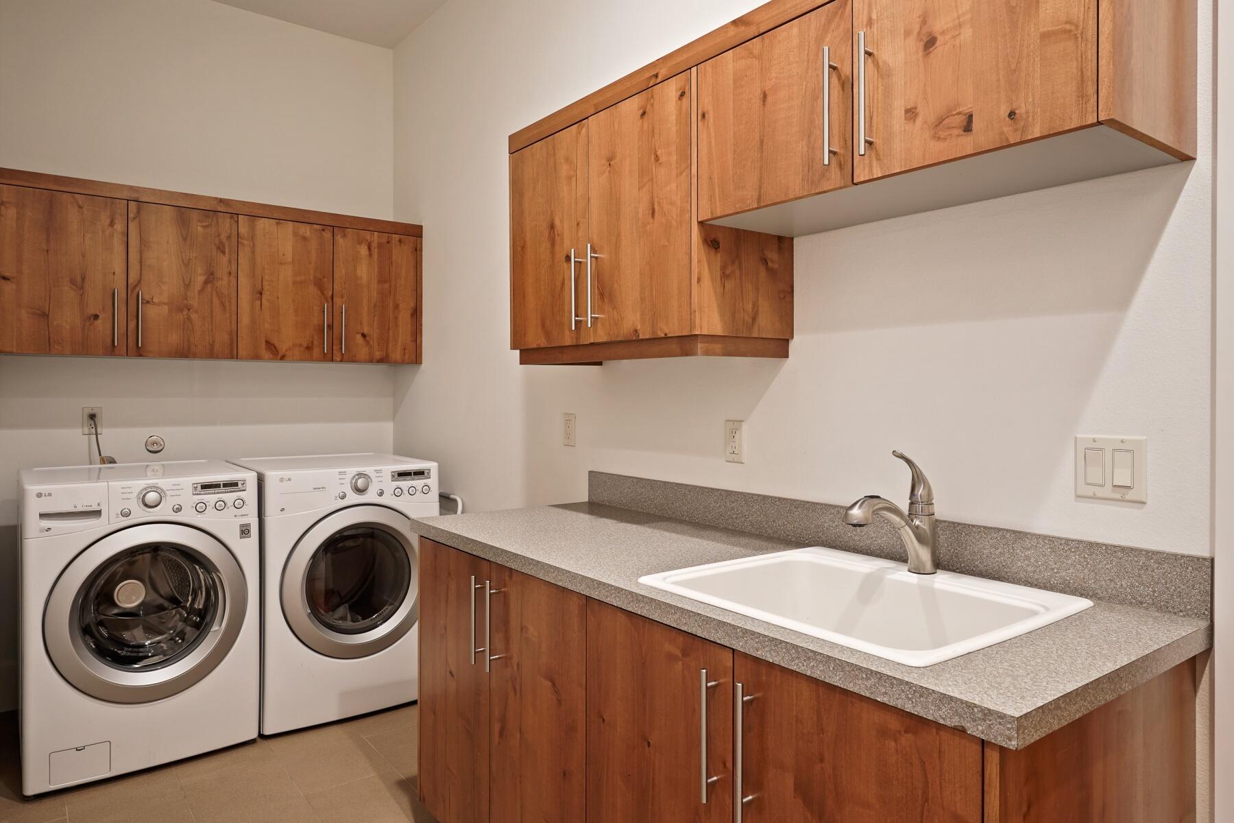 61353 Triple Knot Road