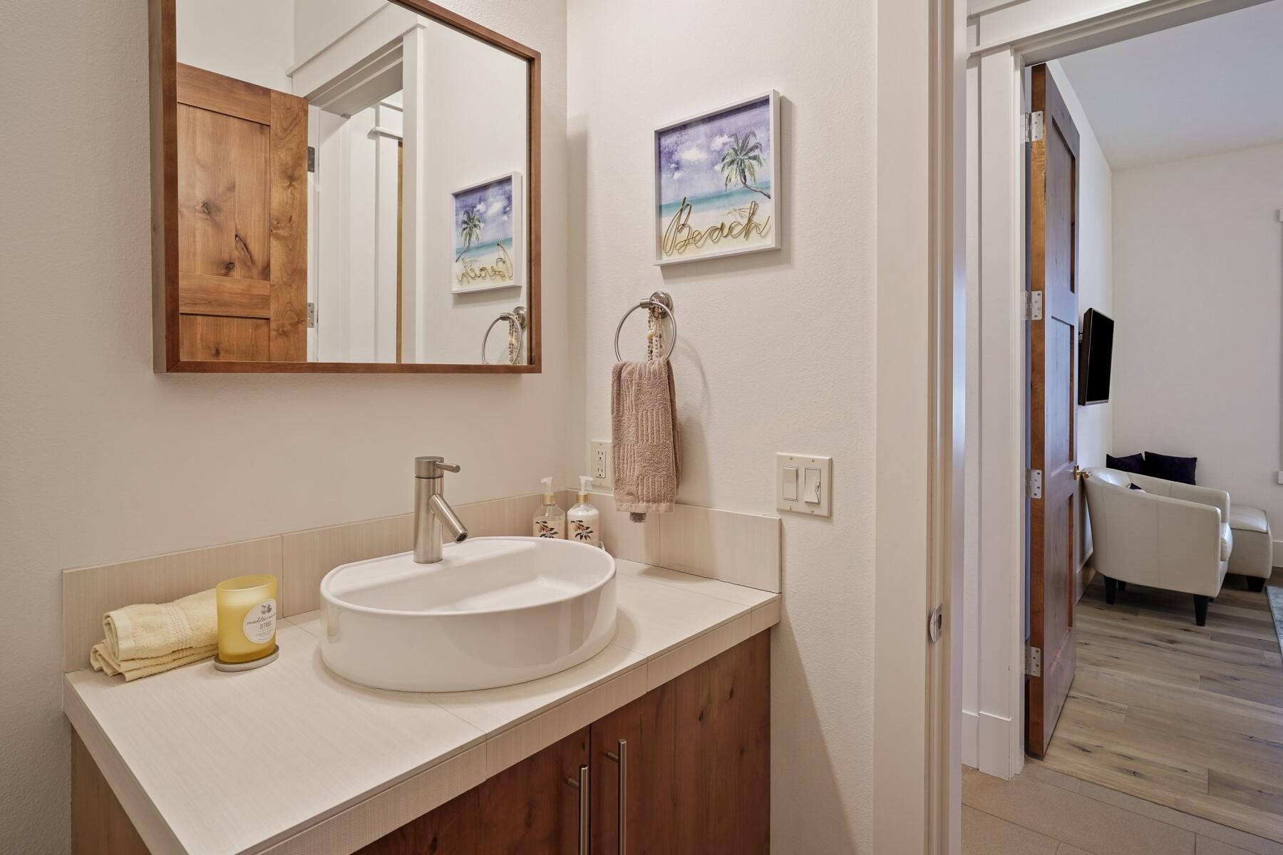 61353 Triple Knot Road