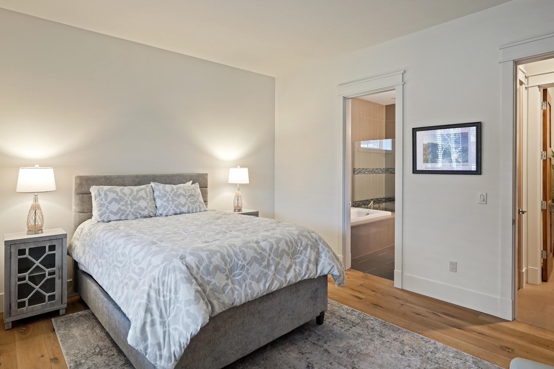 61353 Triple Knot Road