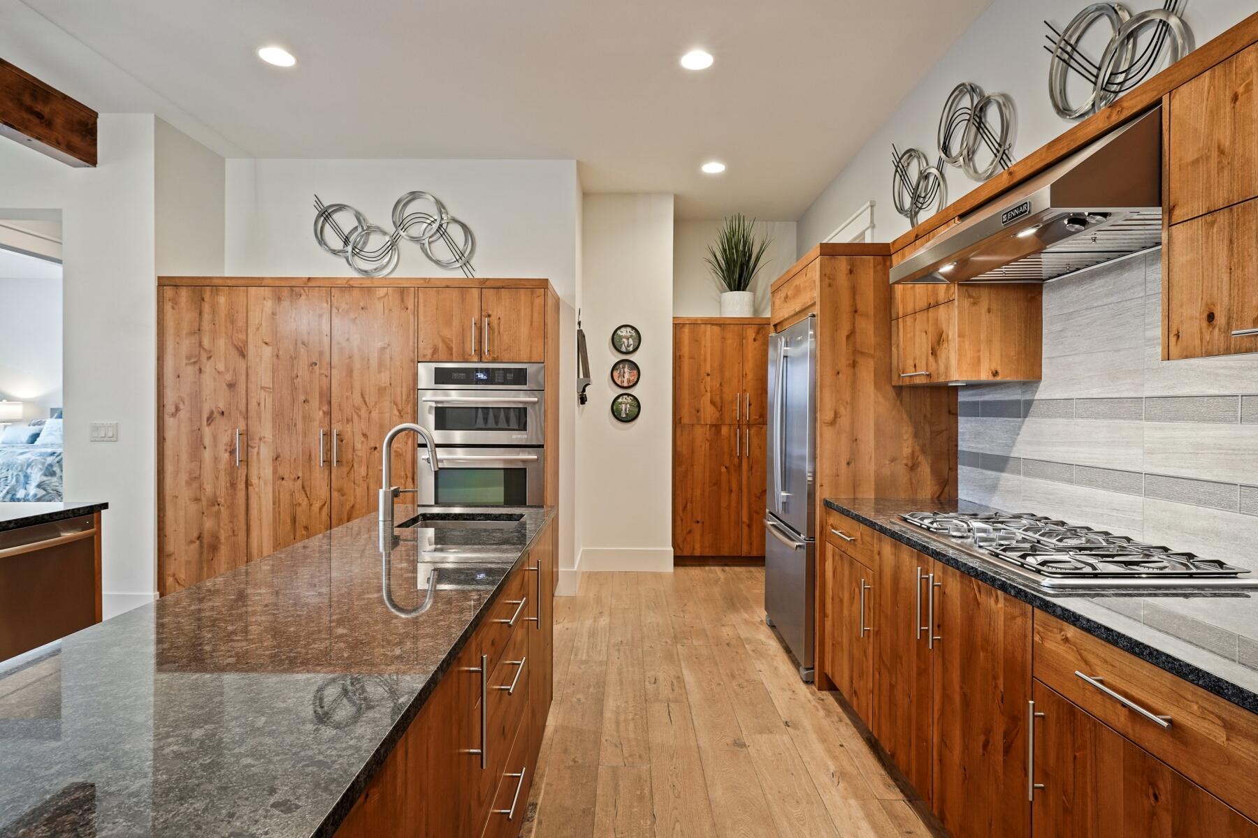 61353 Triple Knot Road