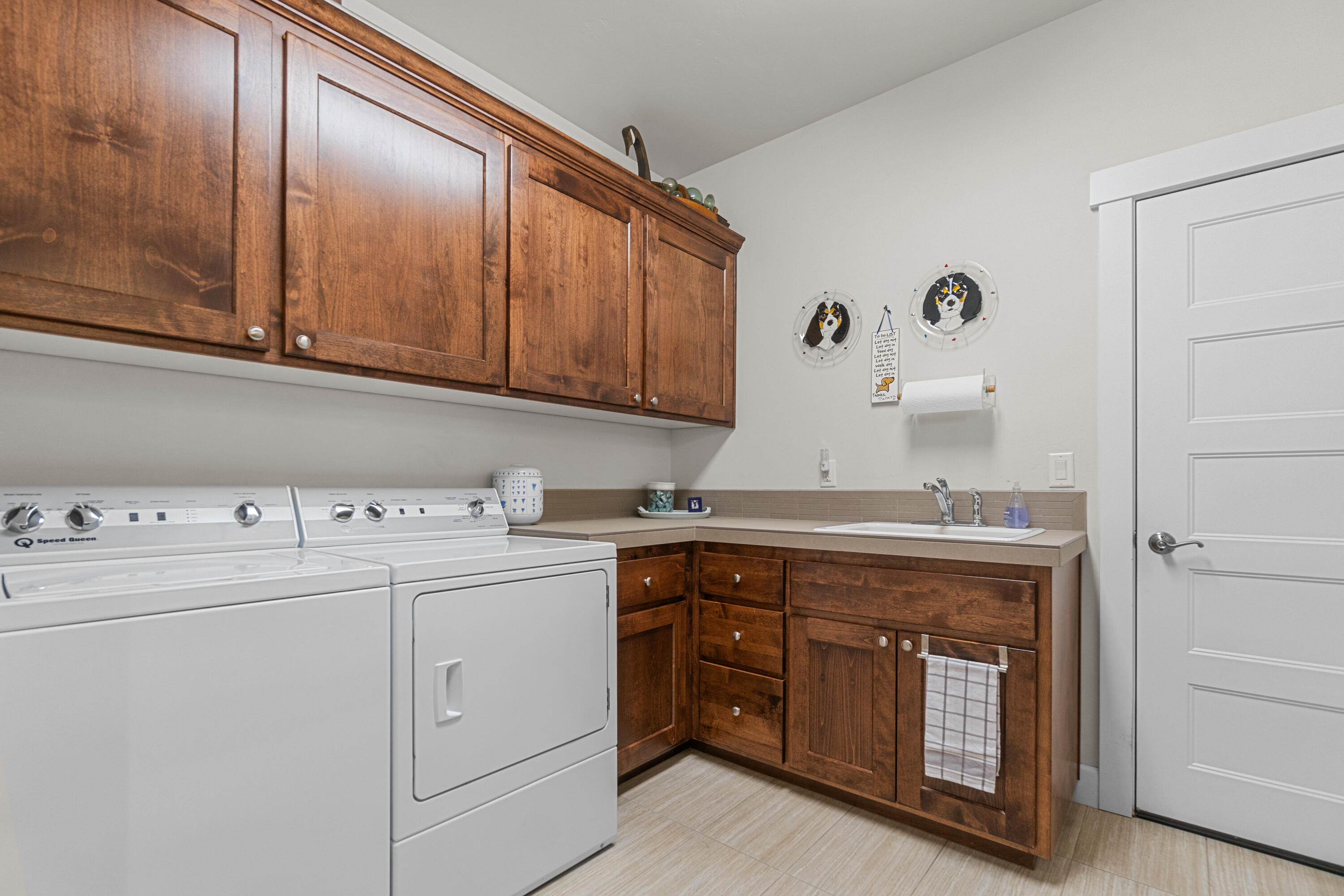 2681 NW Champion Circle