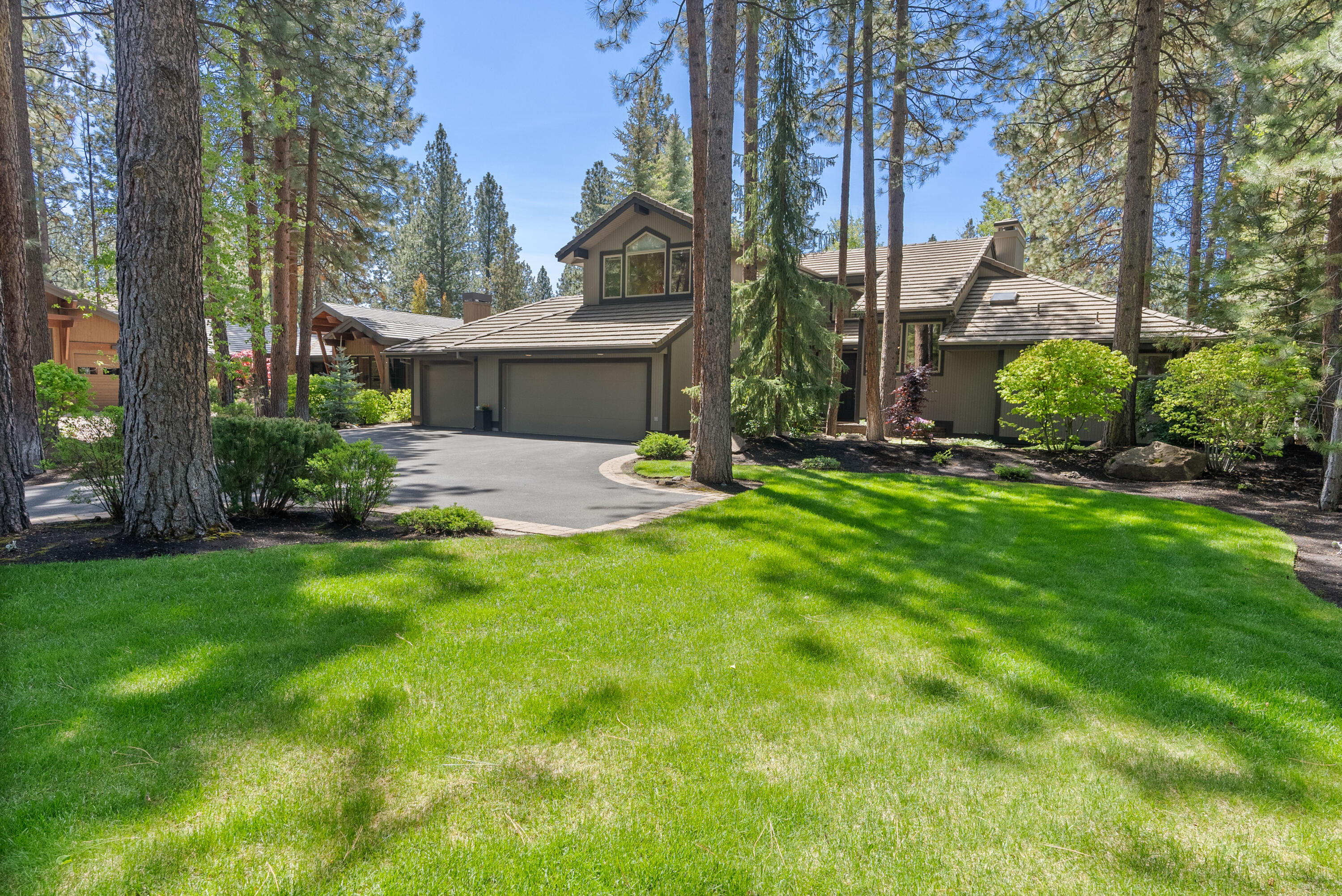 19365 Soda Springs Drive